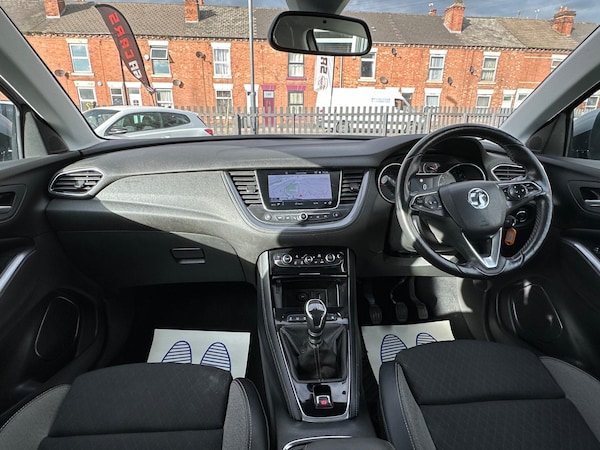 Used Vauxhall Grandland X 2018 for sale - 75696230: Photo 2