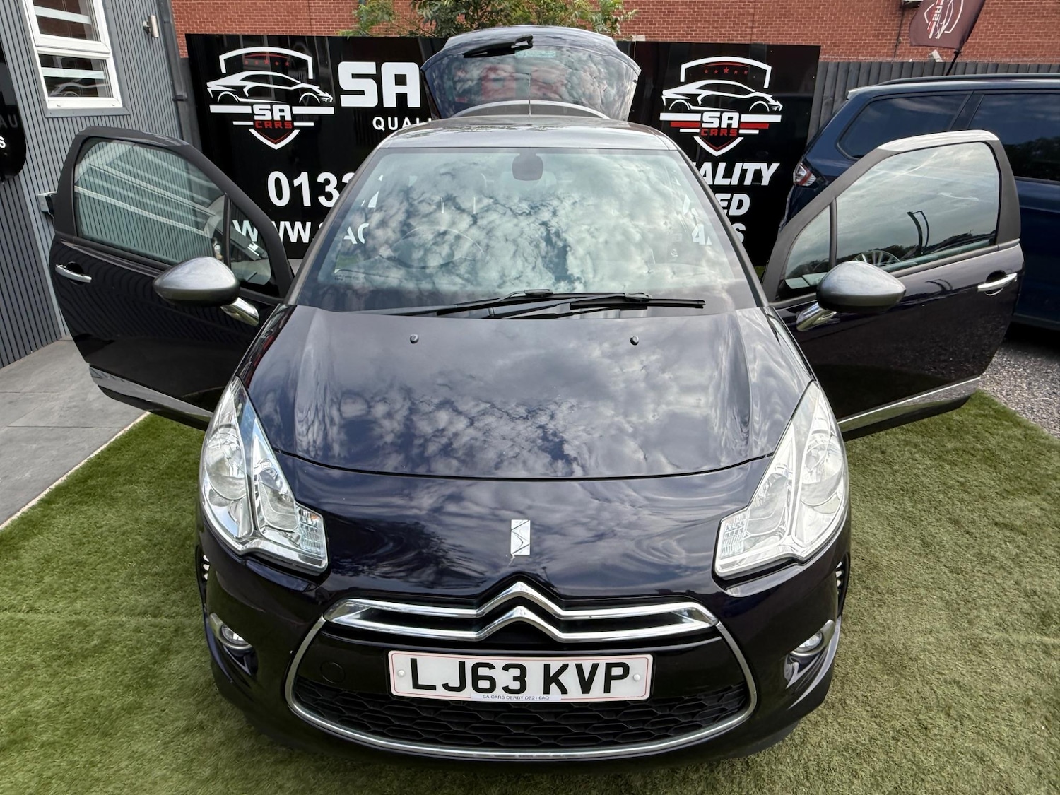 Vehicle 44