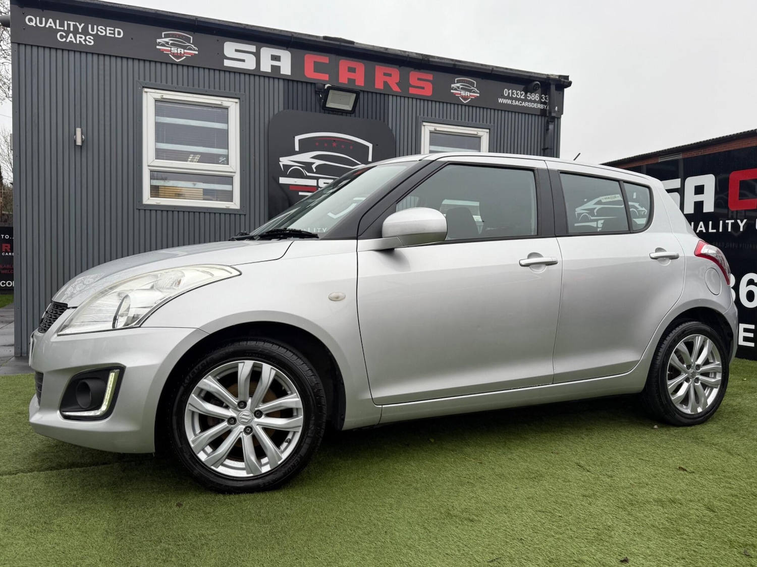 Used Suzuki Swift 2015 for sale - 76701613: Photo 10