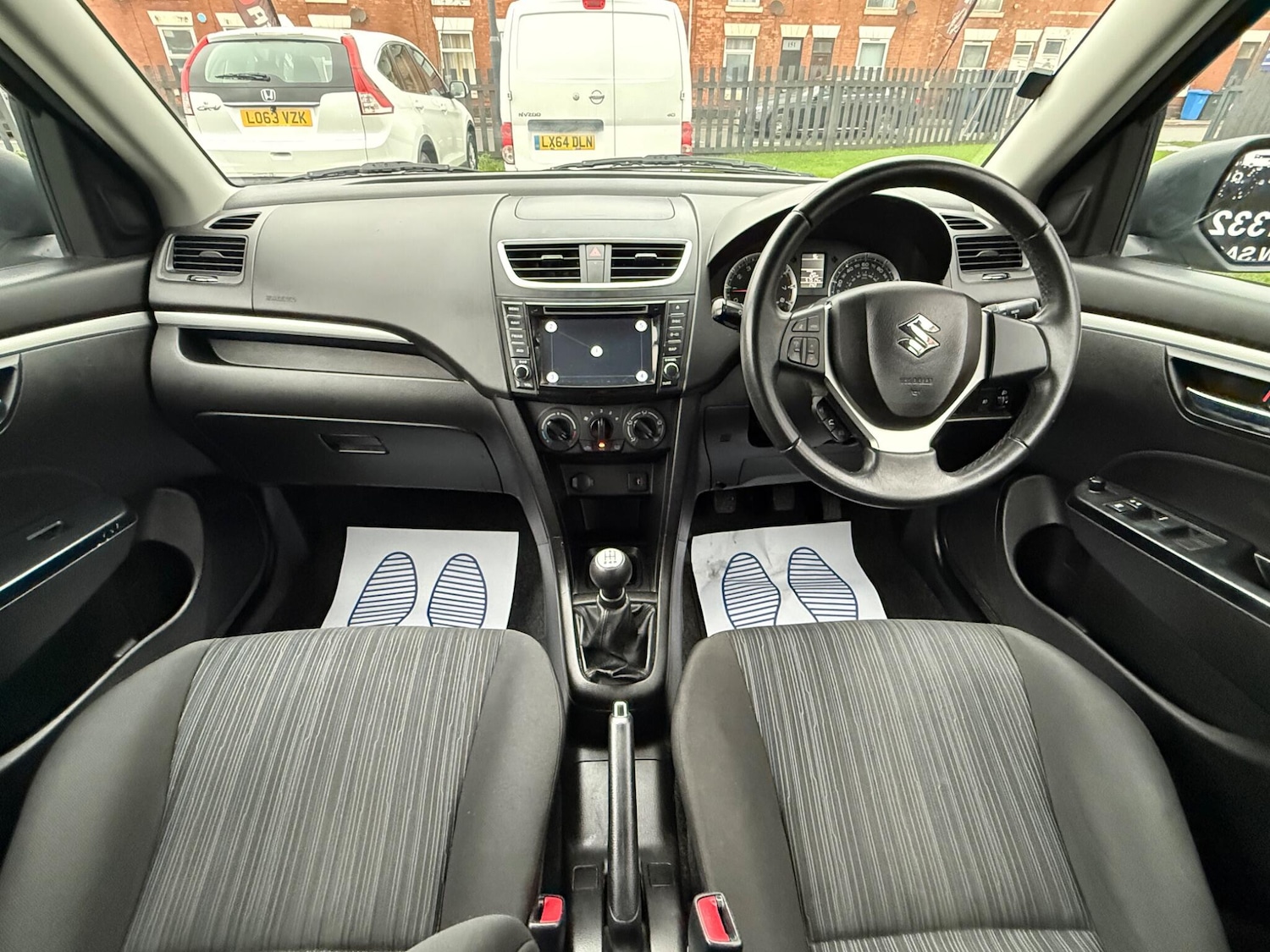 Used Suzuki Swift 2015 for sale - 76701613: Photo 2