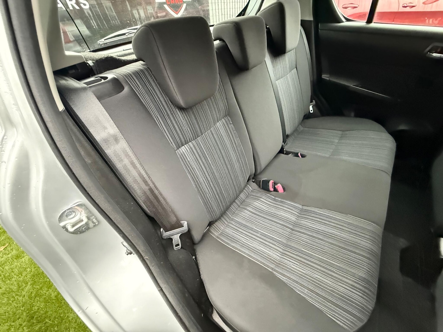 Used Suzuki Swift 2015 for sale - 76701613: Photo 37