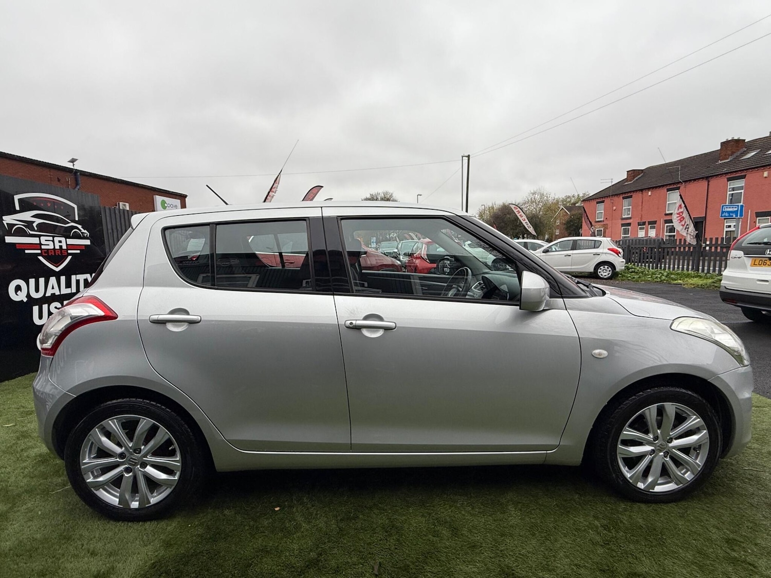 Used Suzuki Swift 2015 for sale - 76701613: Photo 6