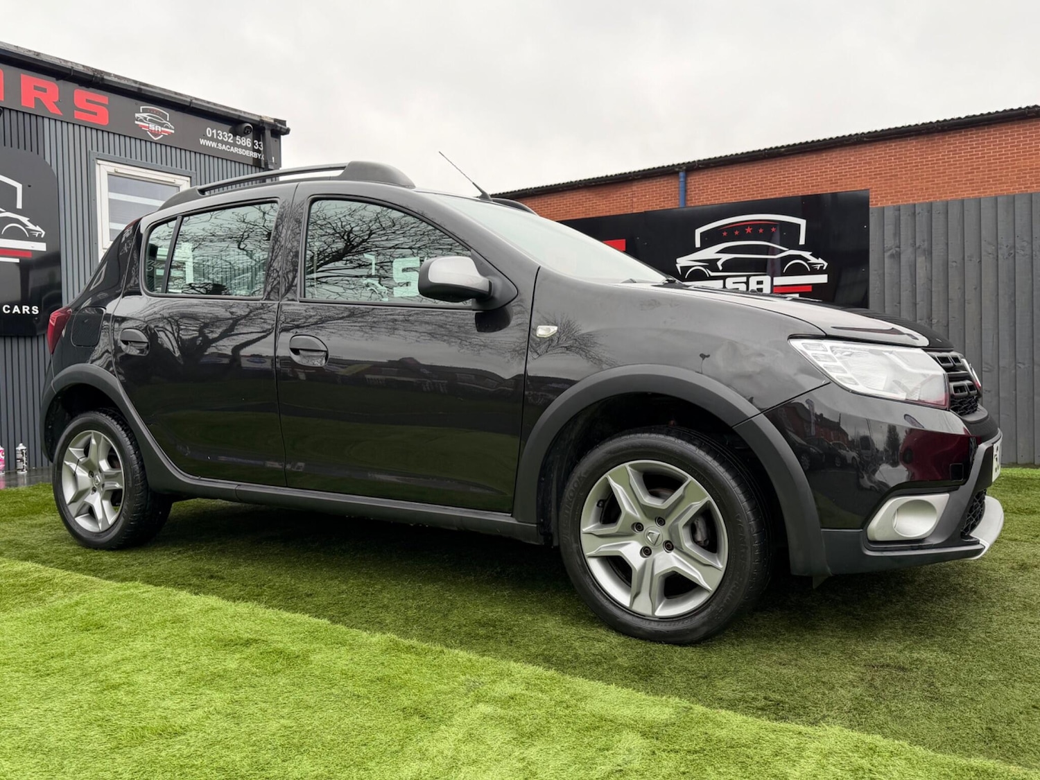 Used Dacia Sandero Stepway 2017 for sale - 77892118: Photo 13
