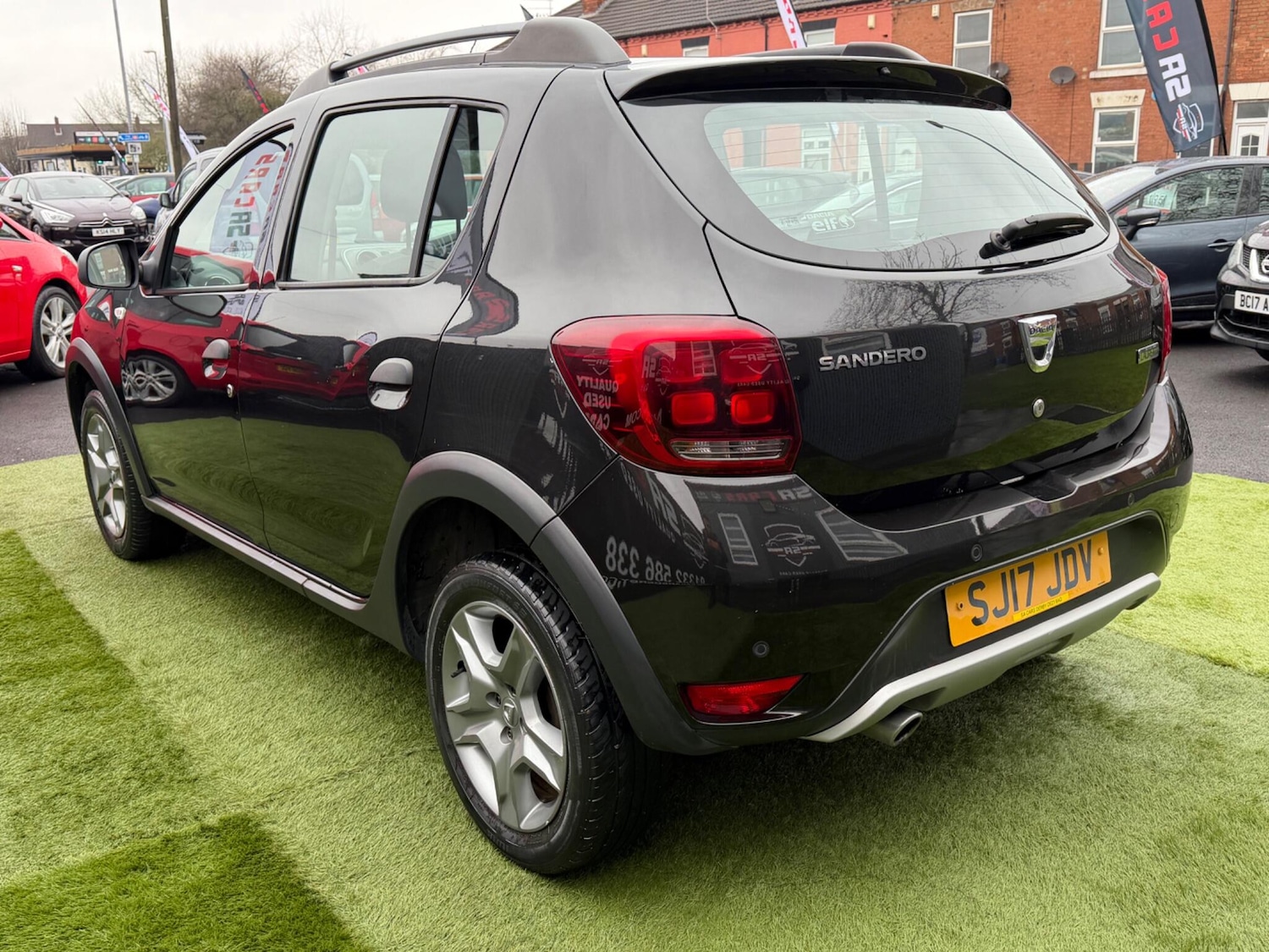Used Dacia Sandero Stepway 2017 for sale - 77892118: Photo 15