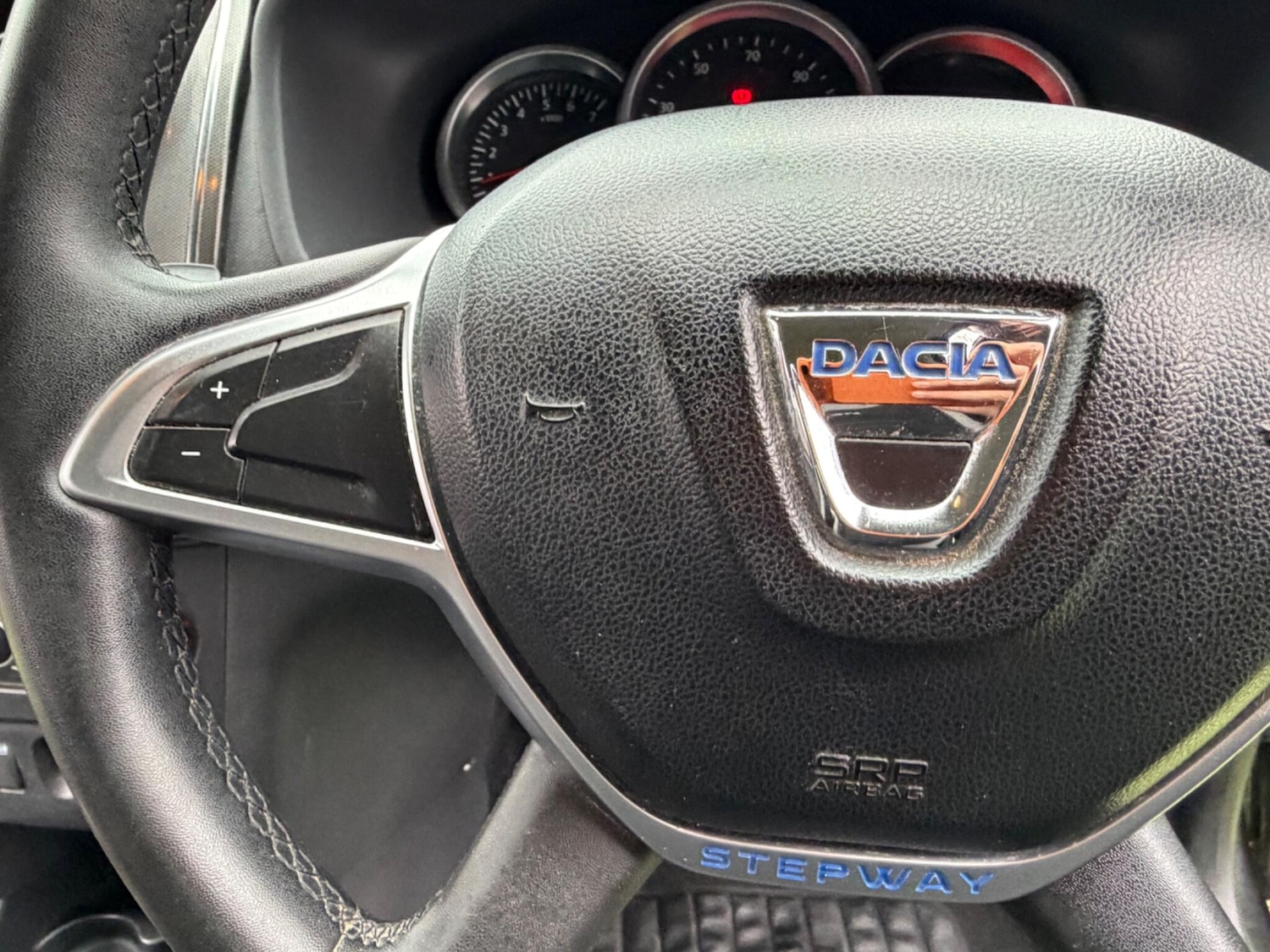 Used Dacia Sandero Stepway 2017 for sale - 77892118: Photo 19