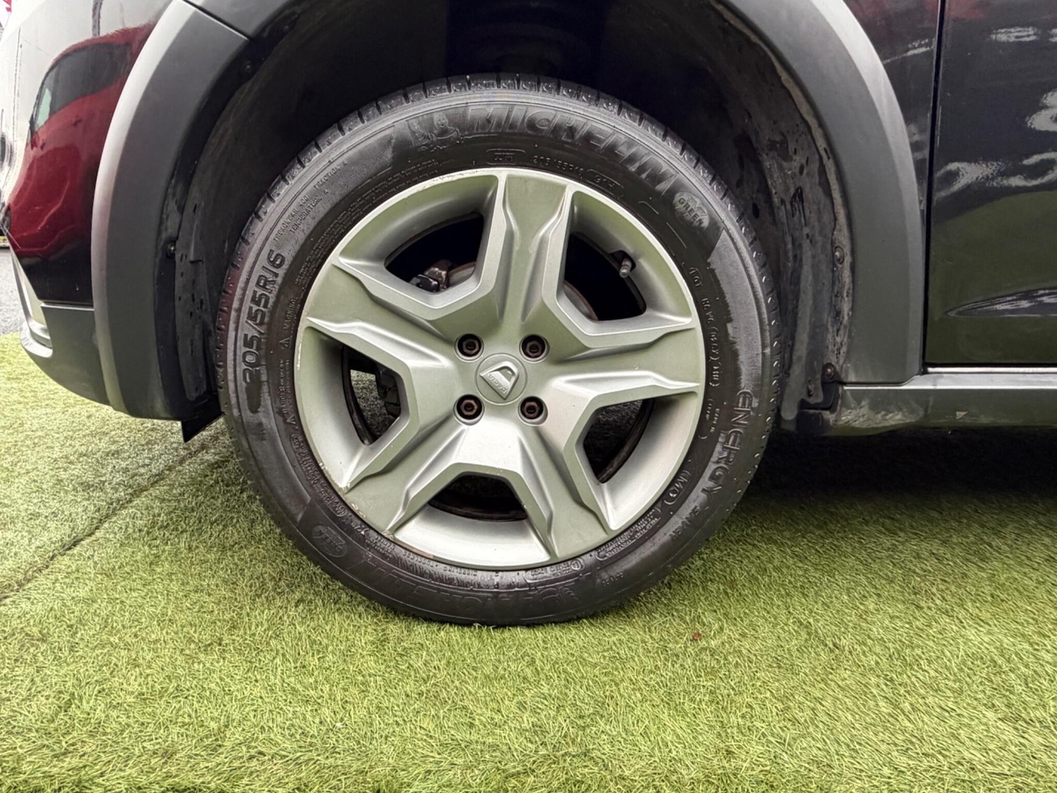 Used Dacia Sandero Stepway 2017 for sale - 77892118: Photo 41