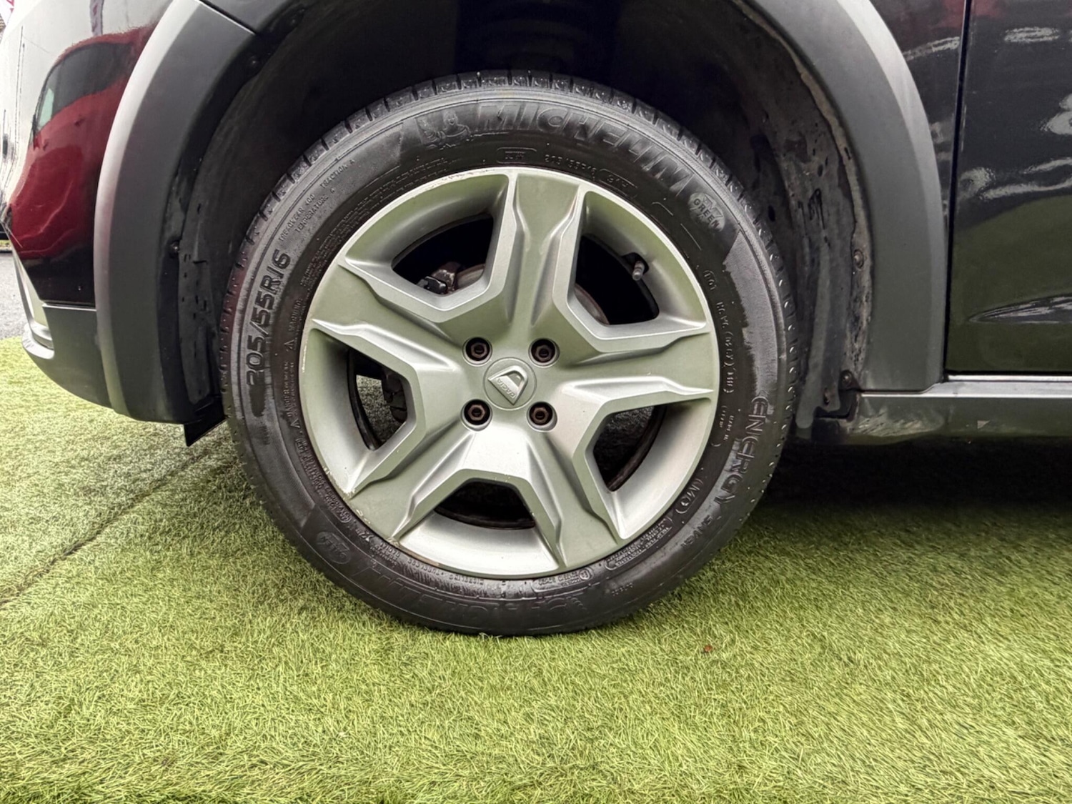 Used Dacia Sandero Stepway 2017 for sale - 77892118: Photo 42