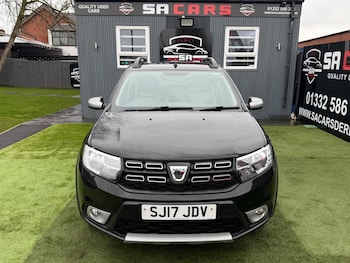 Used Dacia Sandero Stepway 2017 for sale - 77892118: Photo