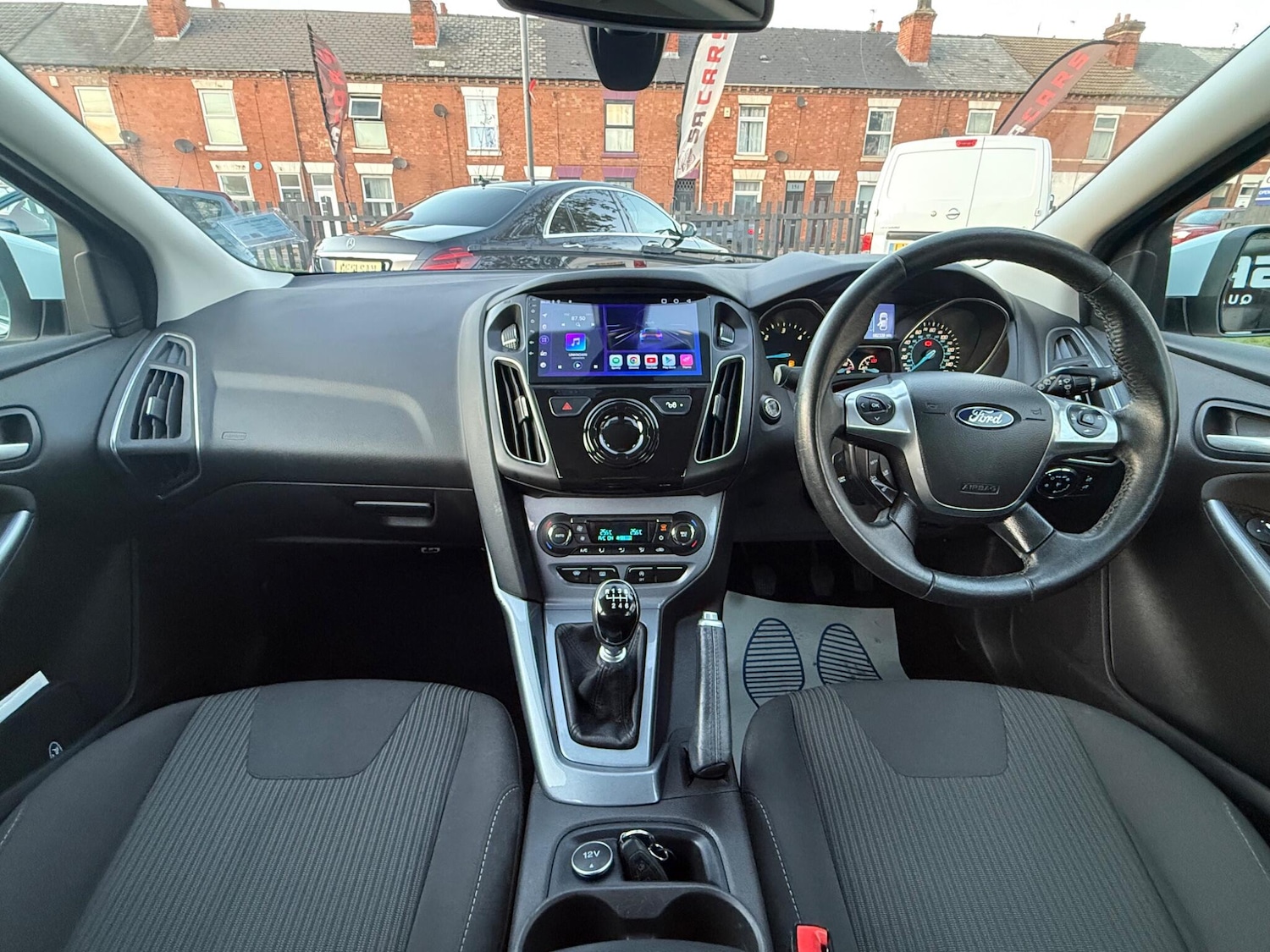 Used Ford Focus 2014 for sale - 76378093: Photo 2