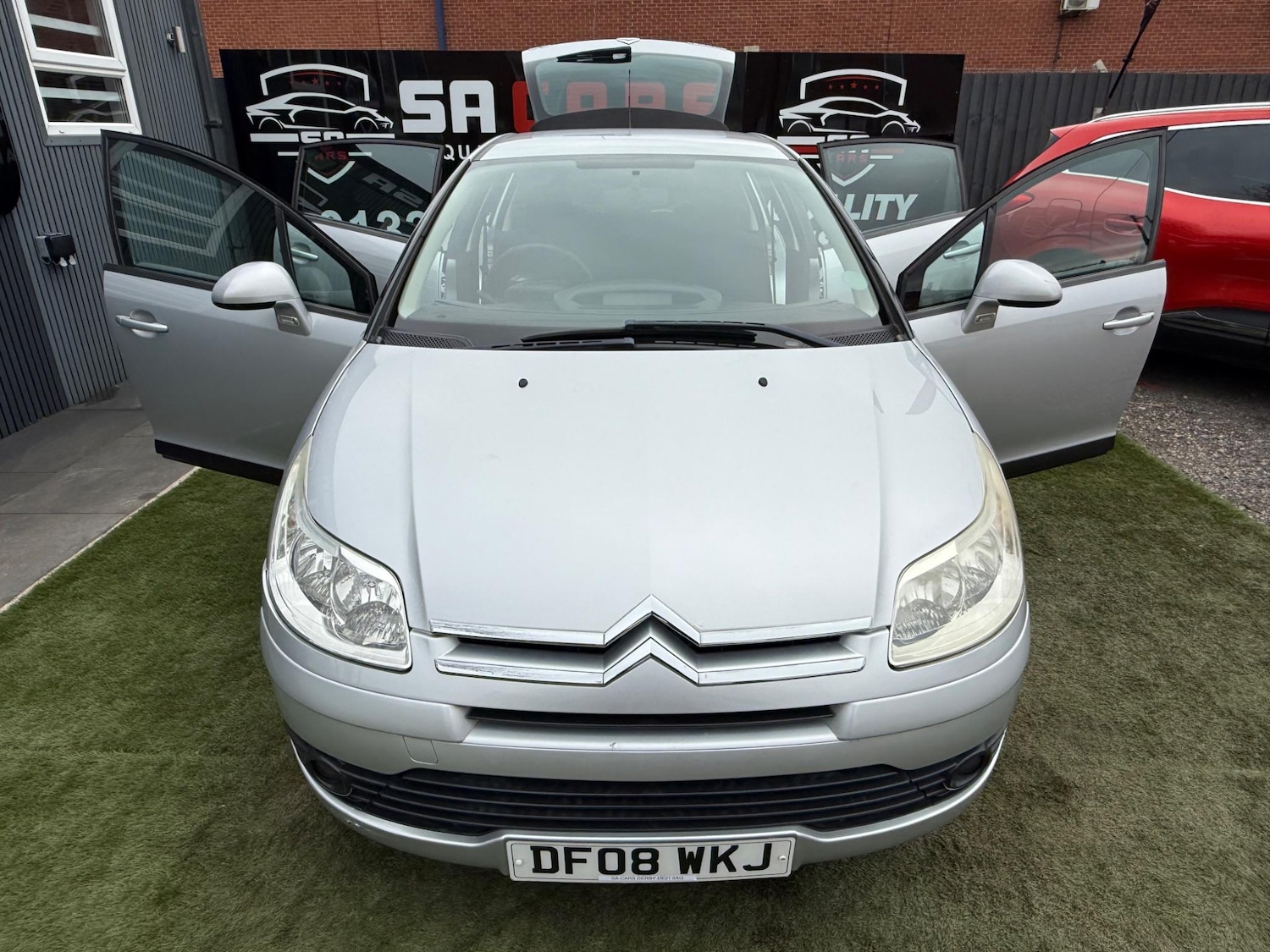 Vehicle 44