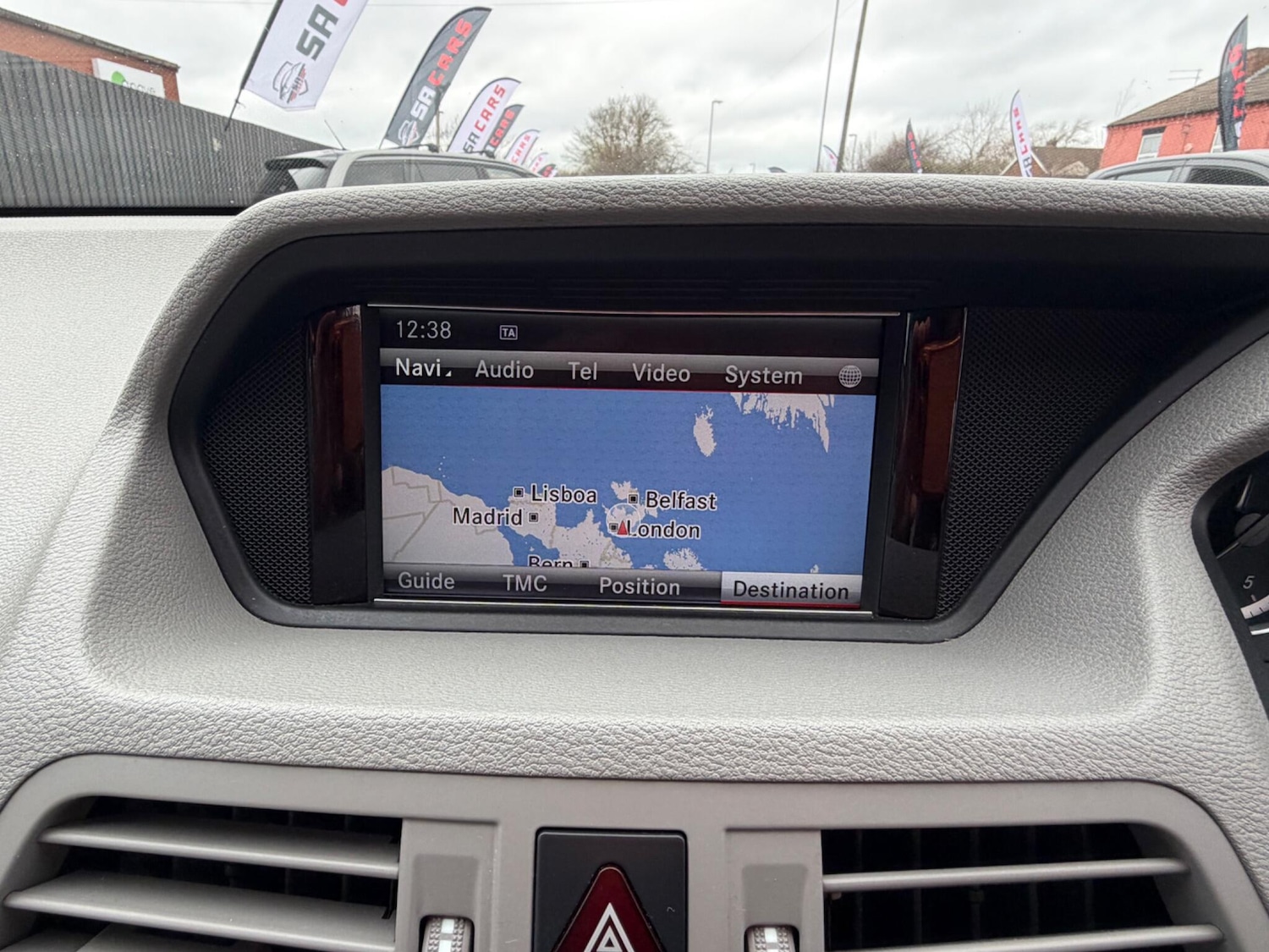 Used Mercedes-Benz E Class 2013 for sale - 77710377: Photo 21