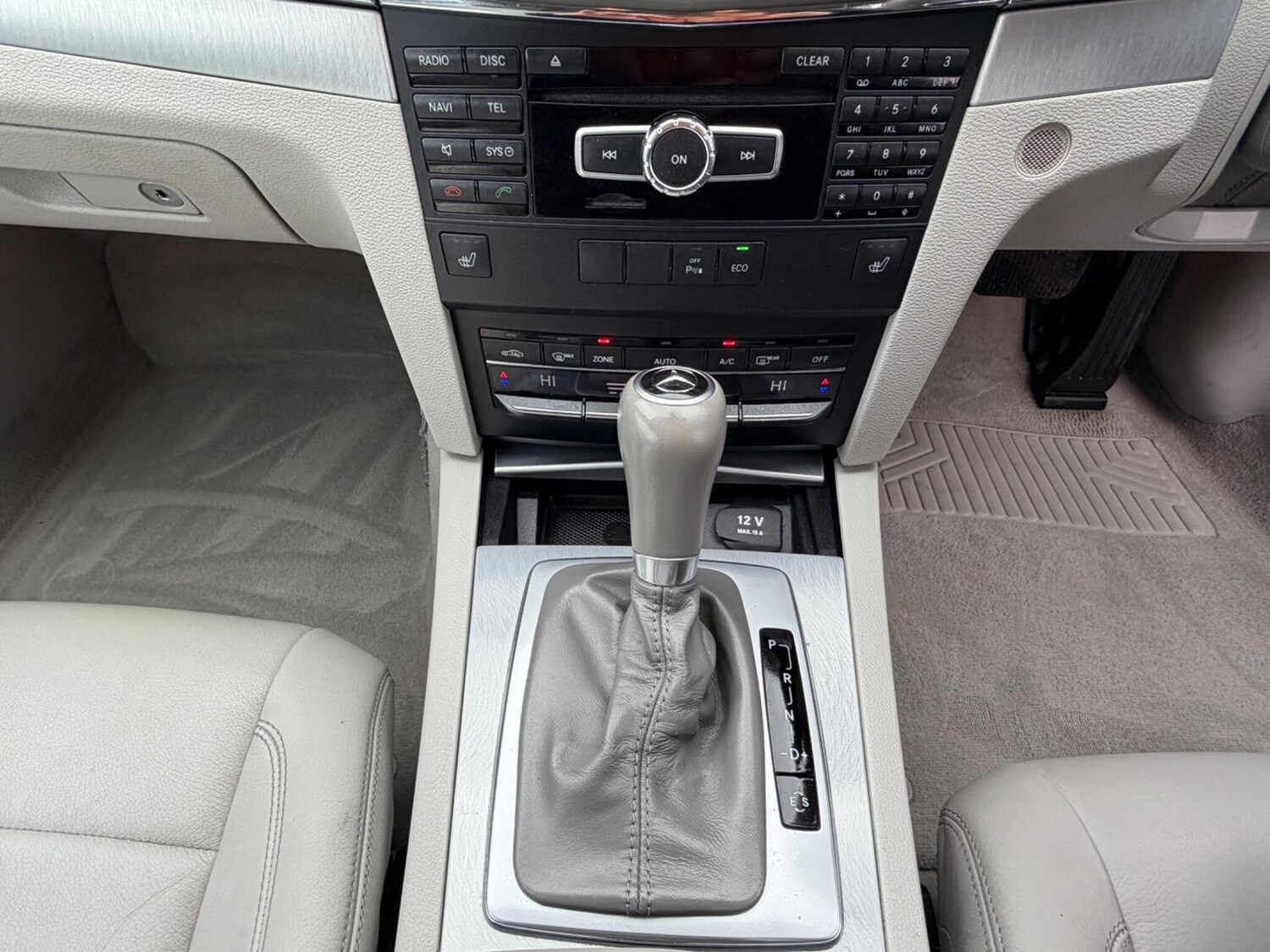 Used Mercedes-Benz E Class 2013 for sale - 77710377: Photo 23