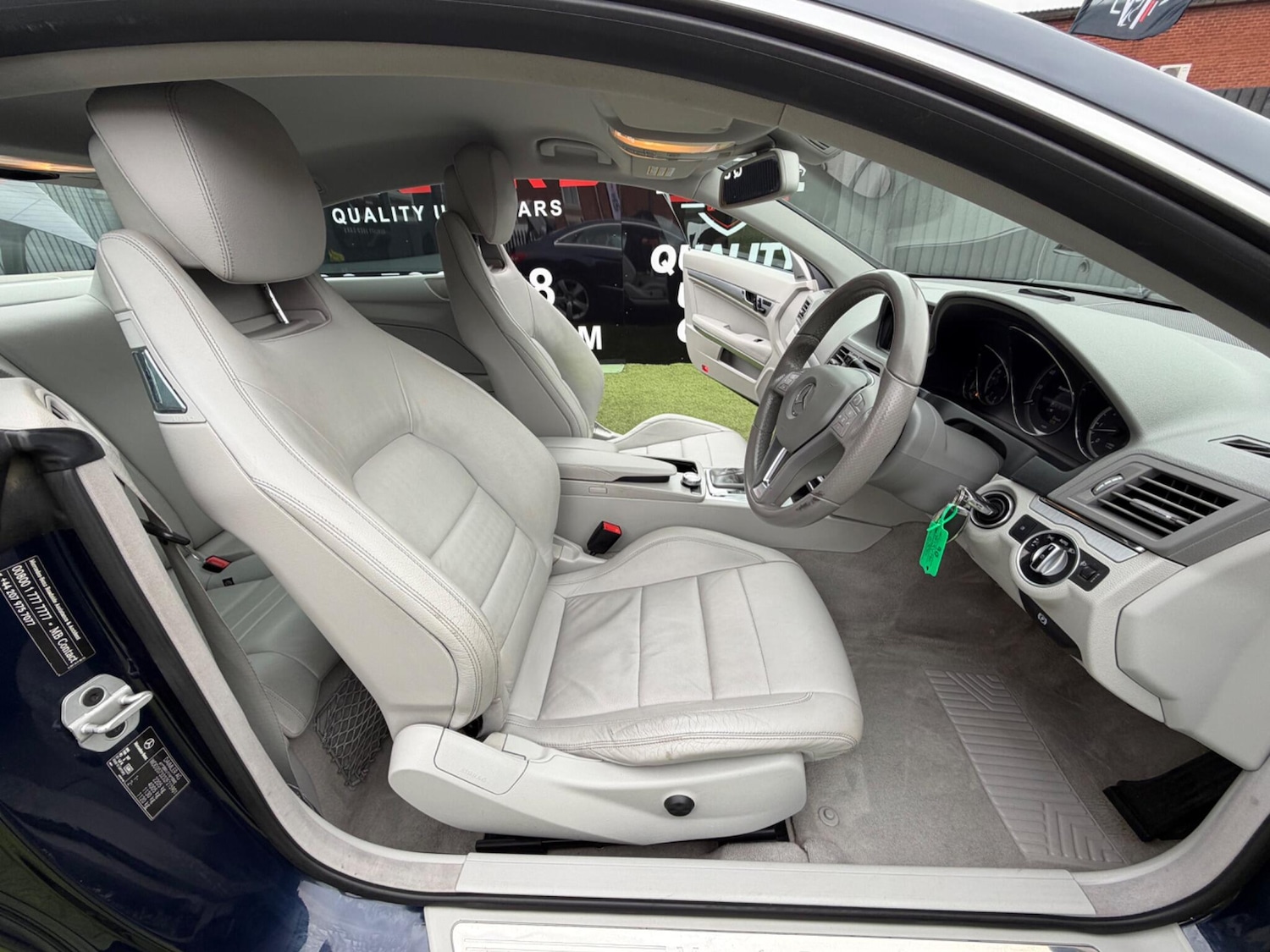 Used Mercedes-Benz E Class 2013 for sale - 77710377: Photo 30