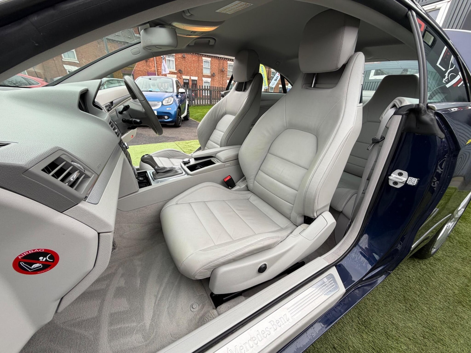 Used Mercedes-Benz E Class 2013 for sale - 77710377: Photo 35