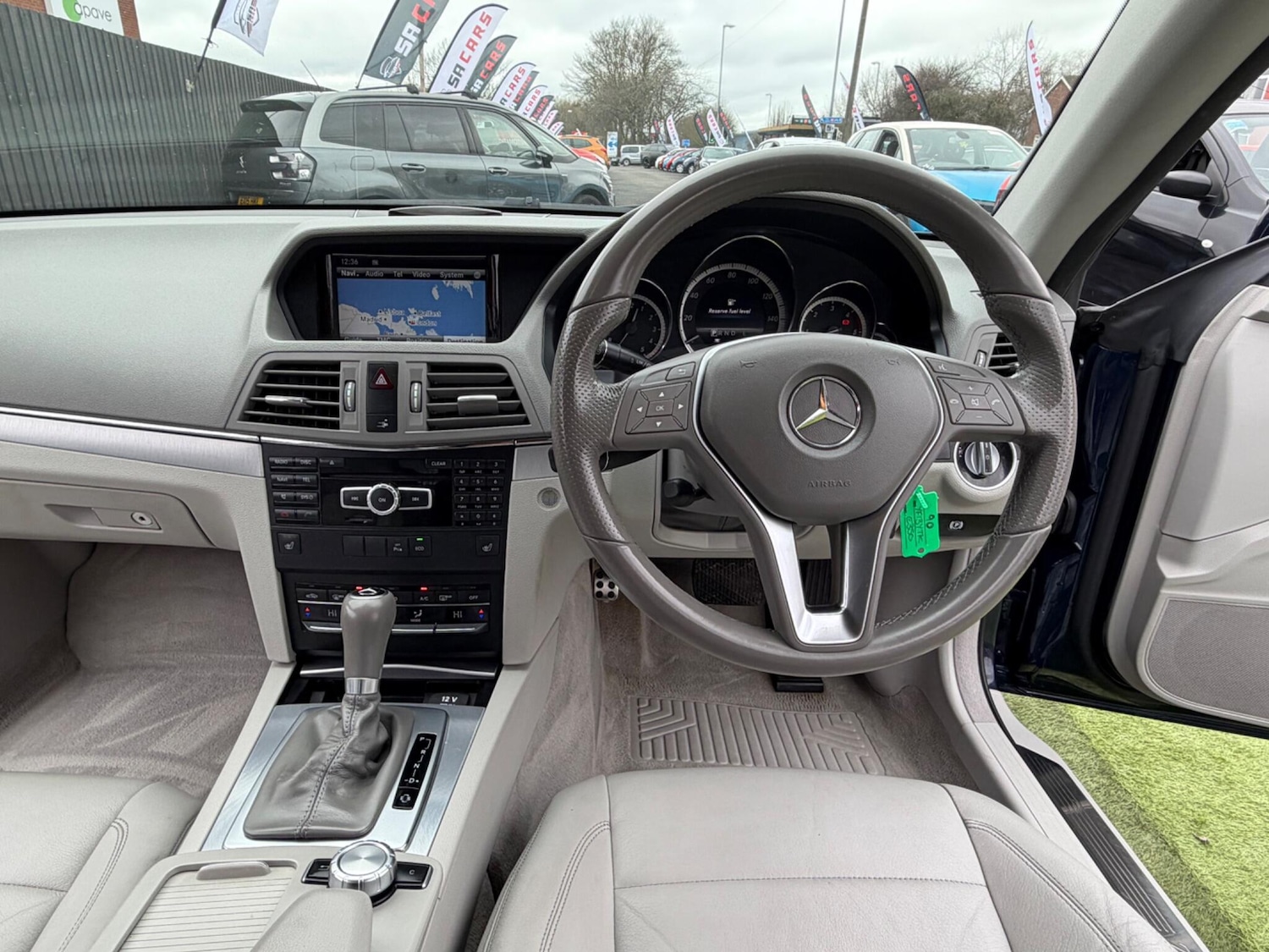 Used Mercedes-Benz E Class 2013 for sale - 77710377: Photo 41