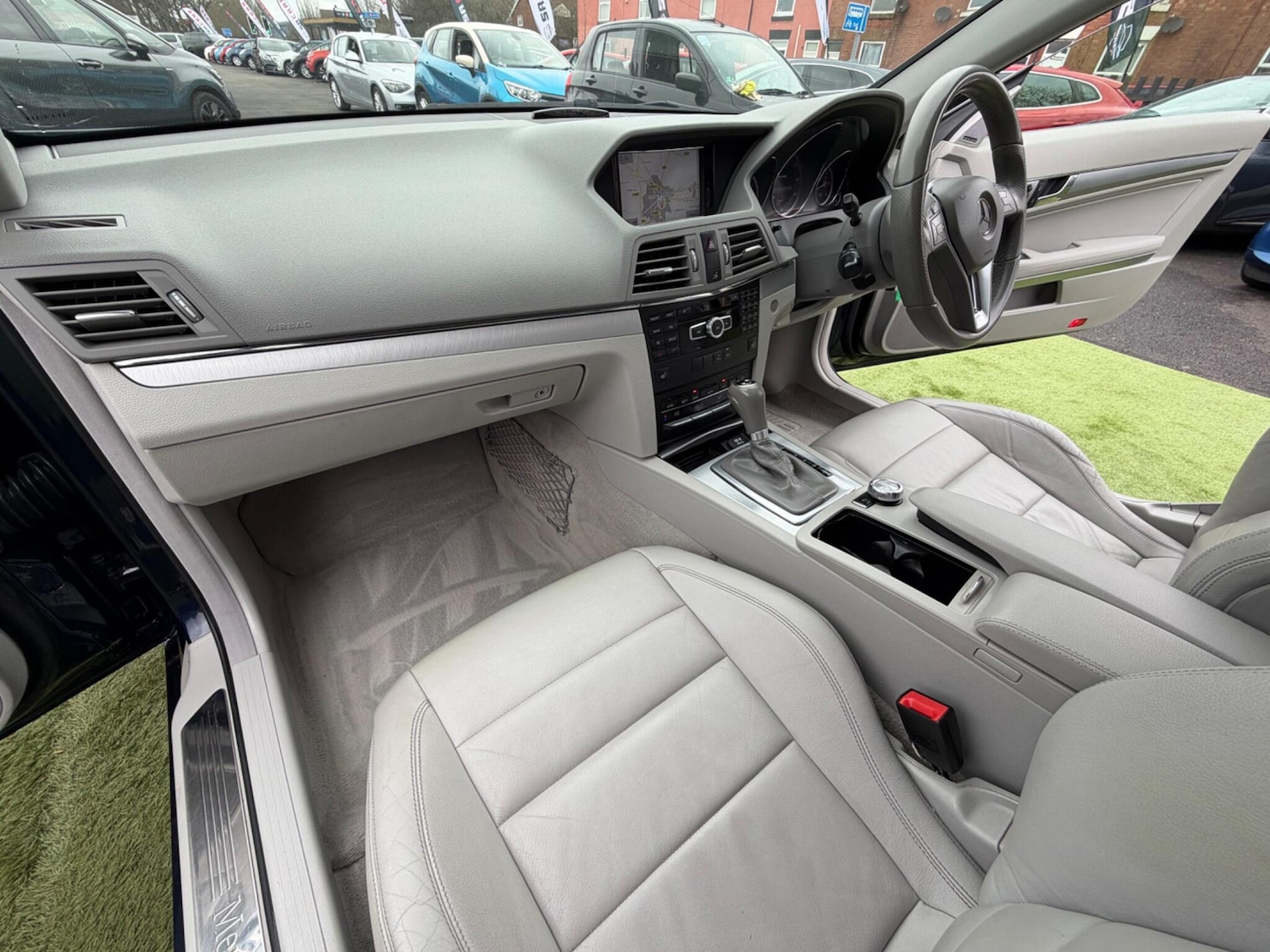 Used Mercedes-Benz E Class 2013 for sale - 77710377: Photo 42