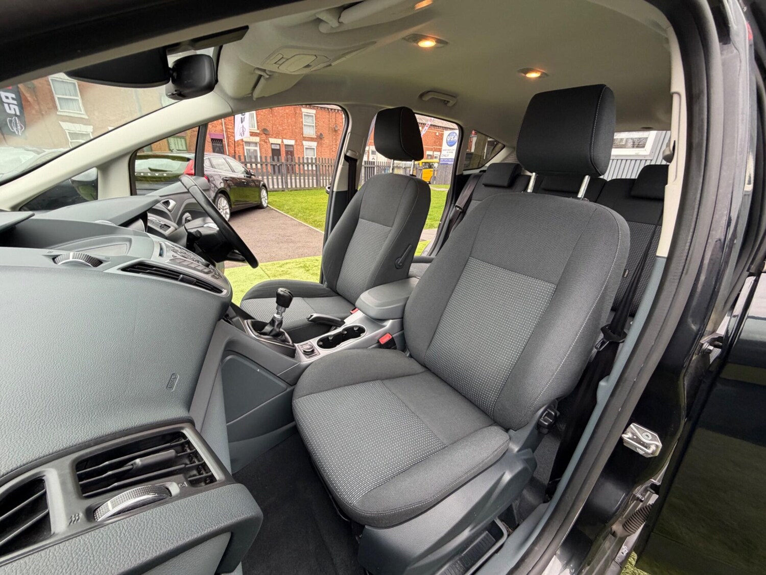 Used Ford C-Max 2013 for sale - 77646459: Photo 31