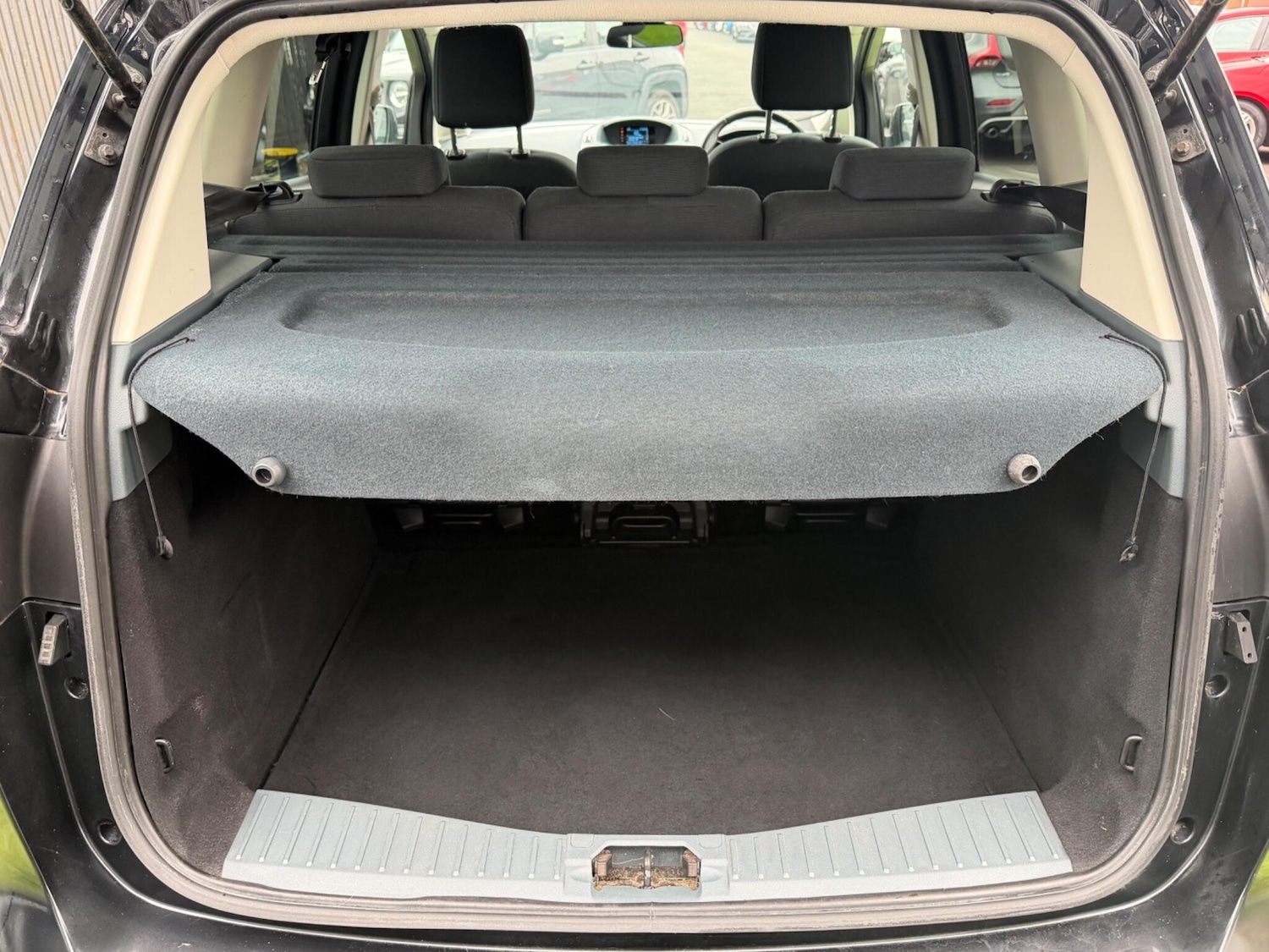 Used Ford C-Max 2013 for sale - 77646459: Photo 44