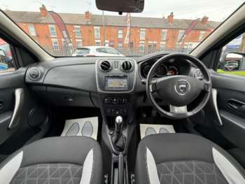 Used Dacia Sandero Stepway 2015 for sale - 74418488: Photo