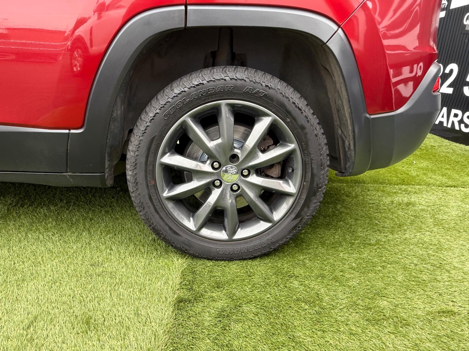 Used Jeep Cherokee 2014 for sale - 76703603: Photo 50