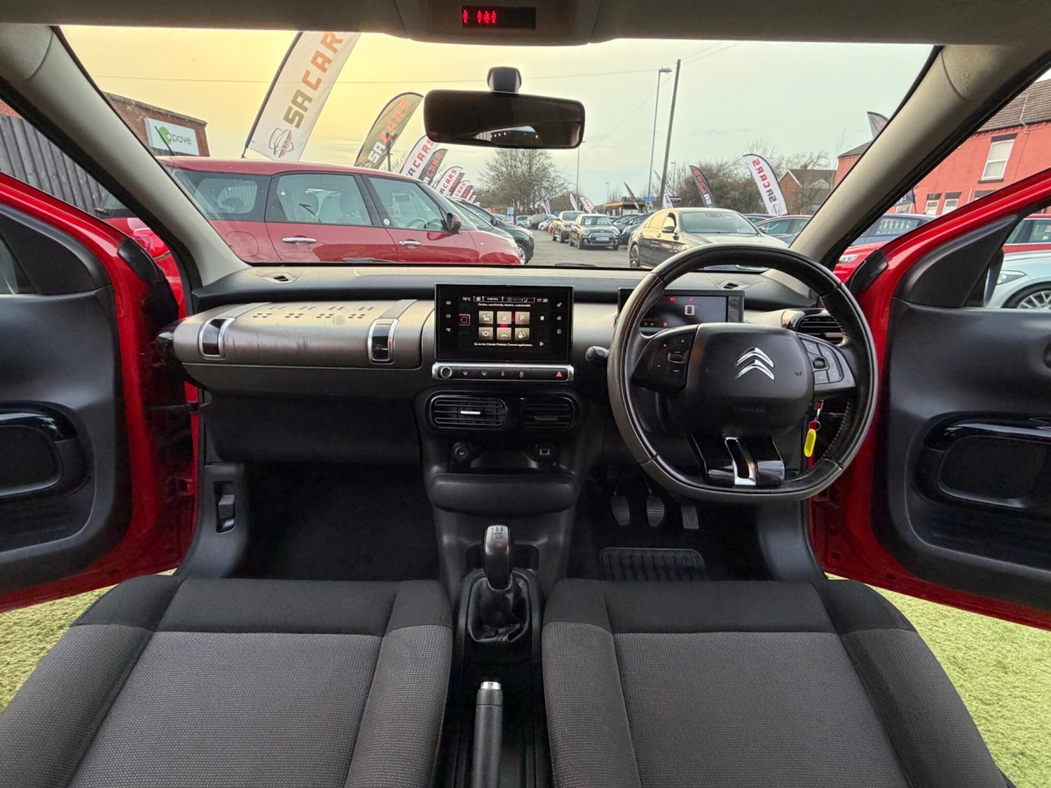 Used Citroen C4 Cactus for sale - 77768348: Photo 2