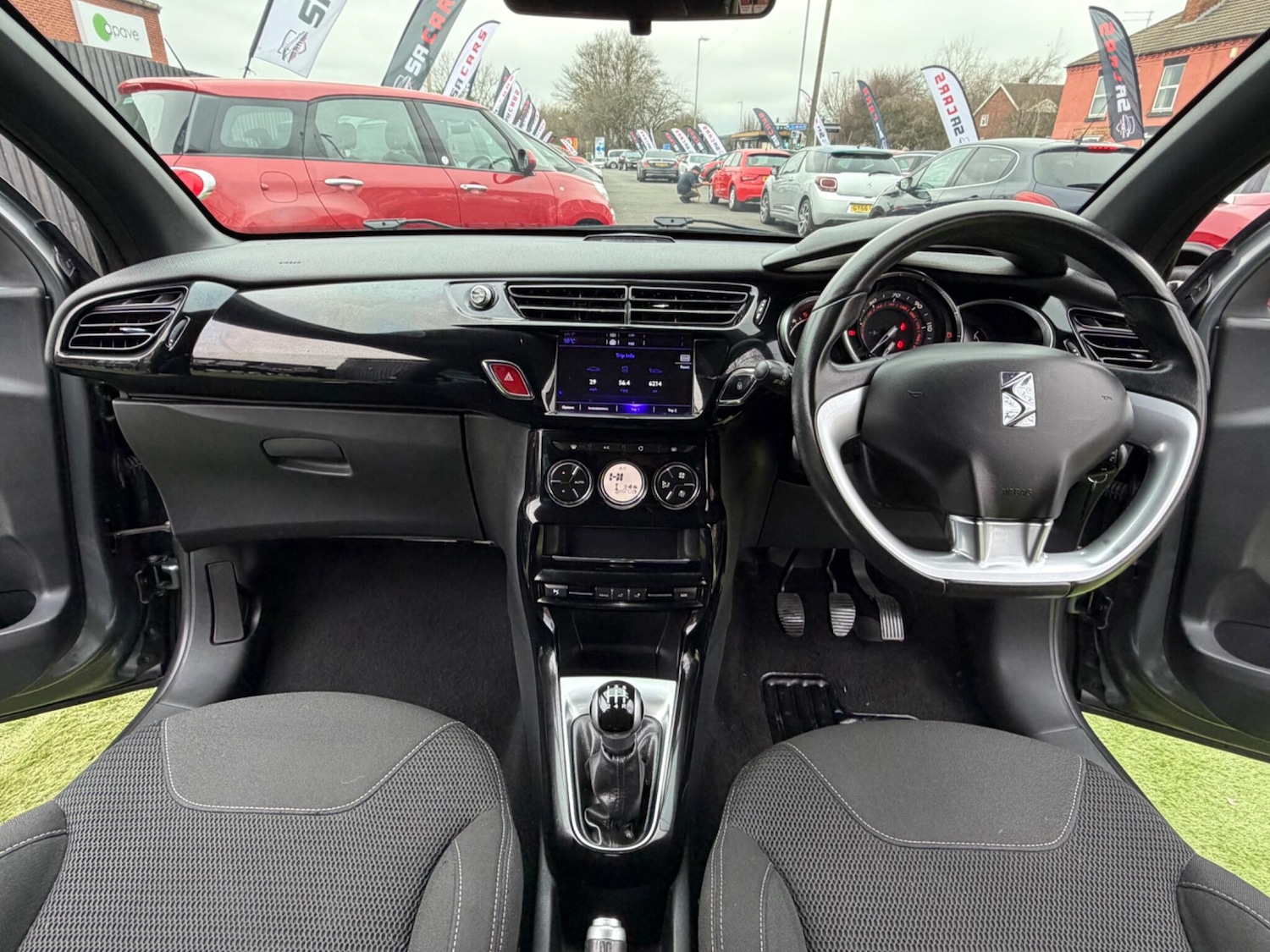 Used DS Automobiles DS 3 2015 for sale - 77783618: Photo 2