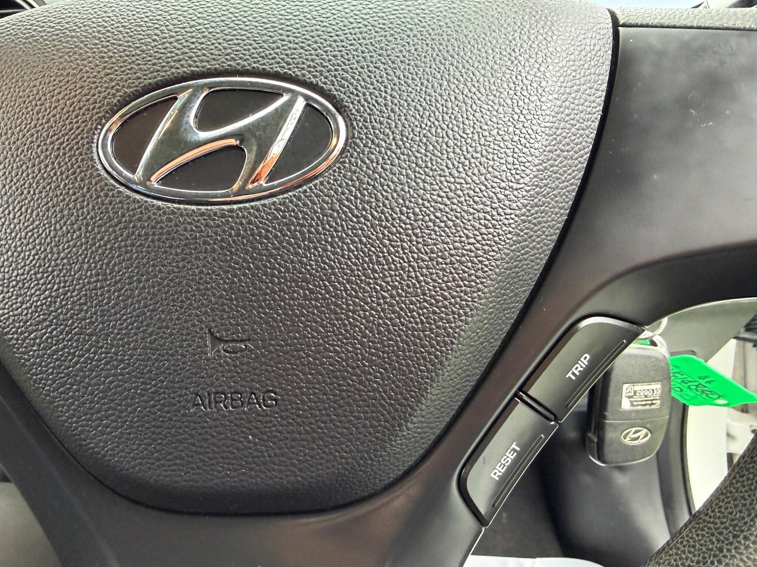 Used Hyundai i10 2014 for sale - 77305079: Photo 21