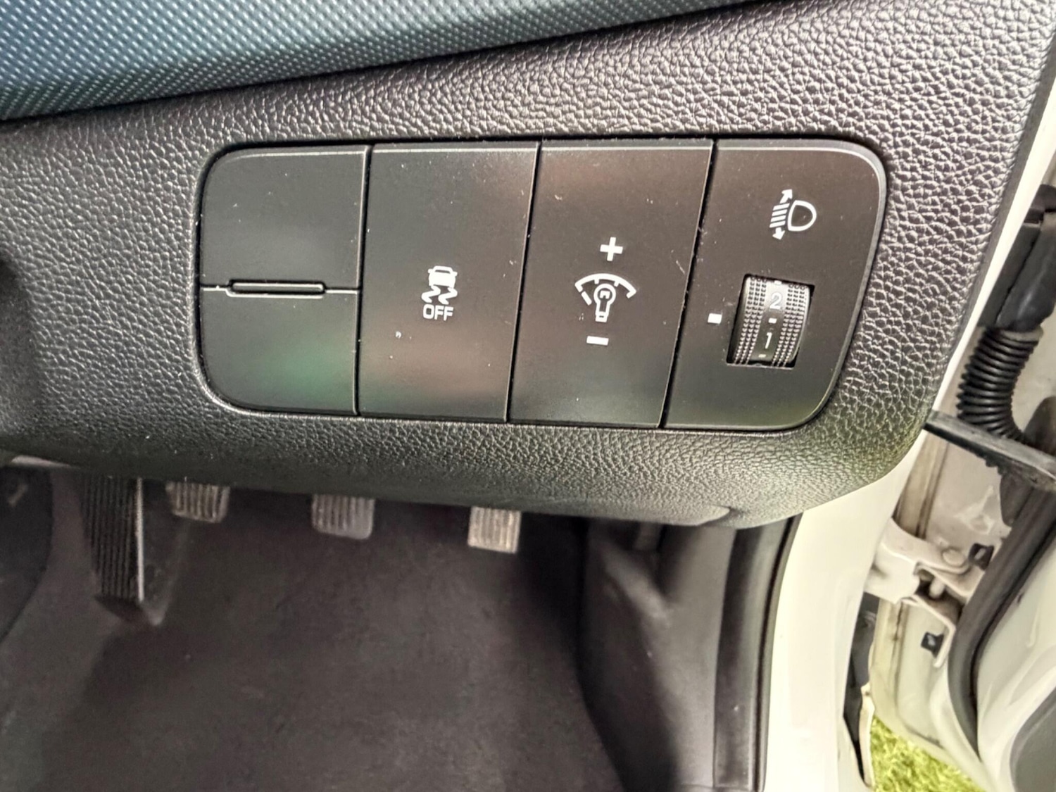 Used Hyundai i10 2014 for sale - 77305079: Photo 24