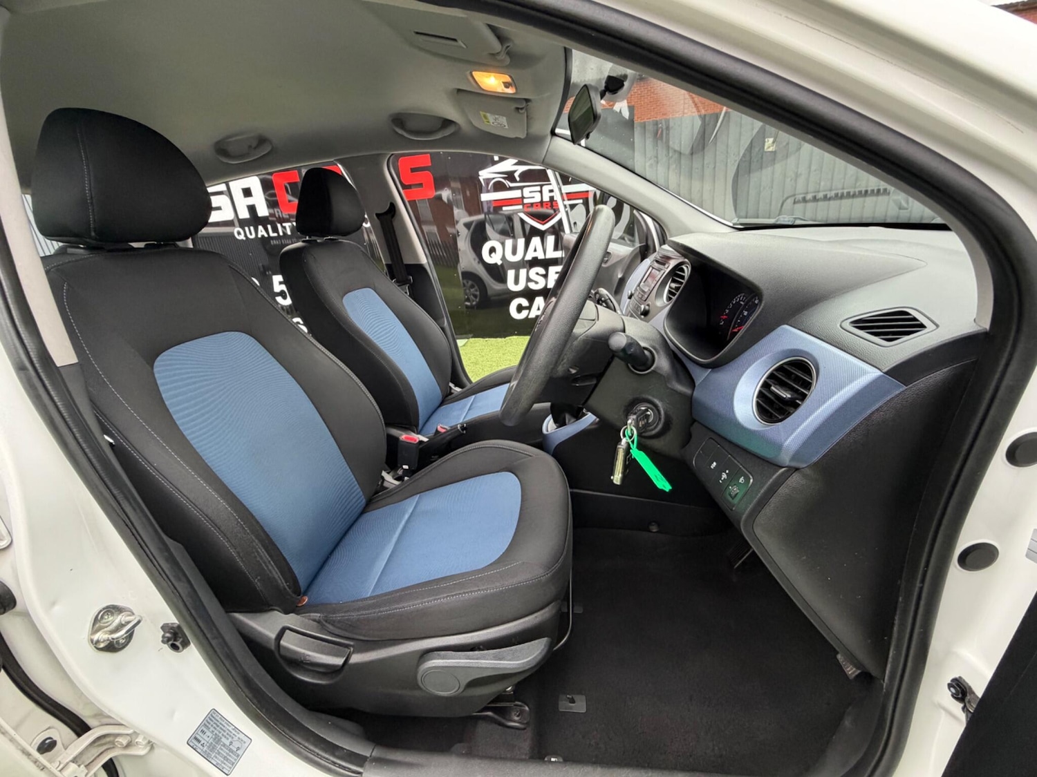 Used Hyundai i10 2014 for sale - 77305079: Photo 27