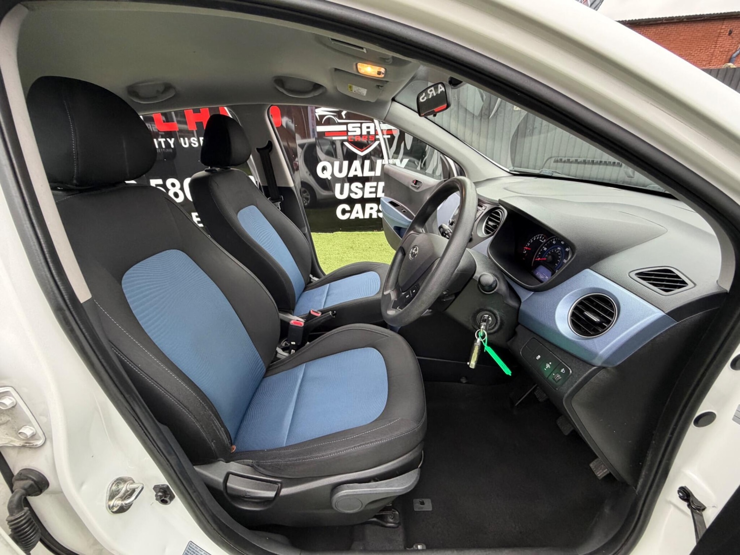 Used Hyundai i10 2014 for sale - 77305079: Photo 28