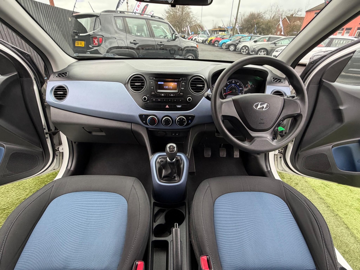 Used Hyundai i10 2014 for sale - 77305079: Photo 36