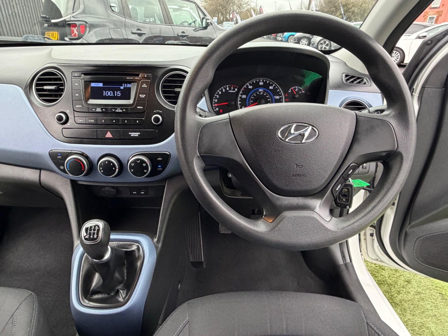 Used Hyundai i10 2014 for sale - 77305079: Photo 39