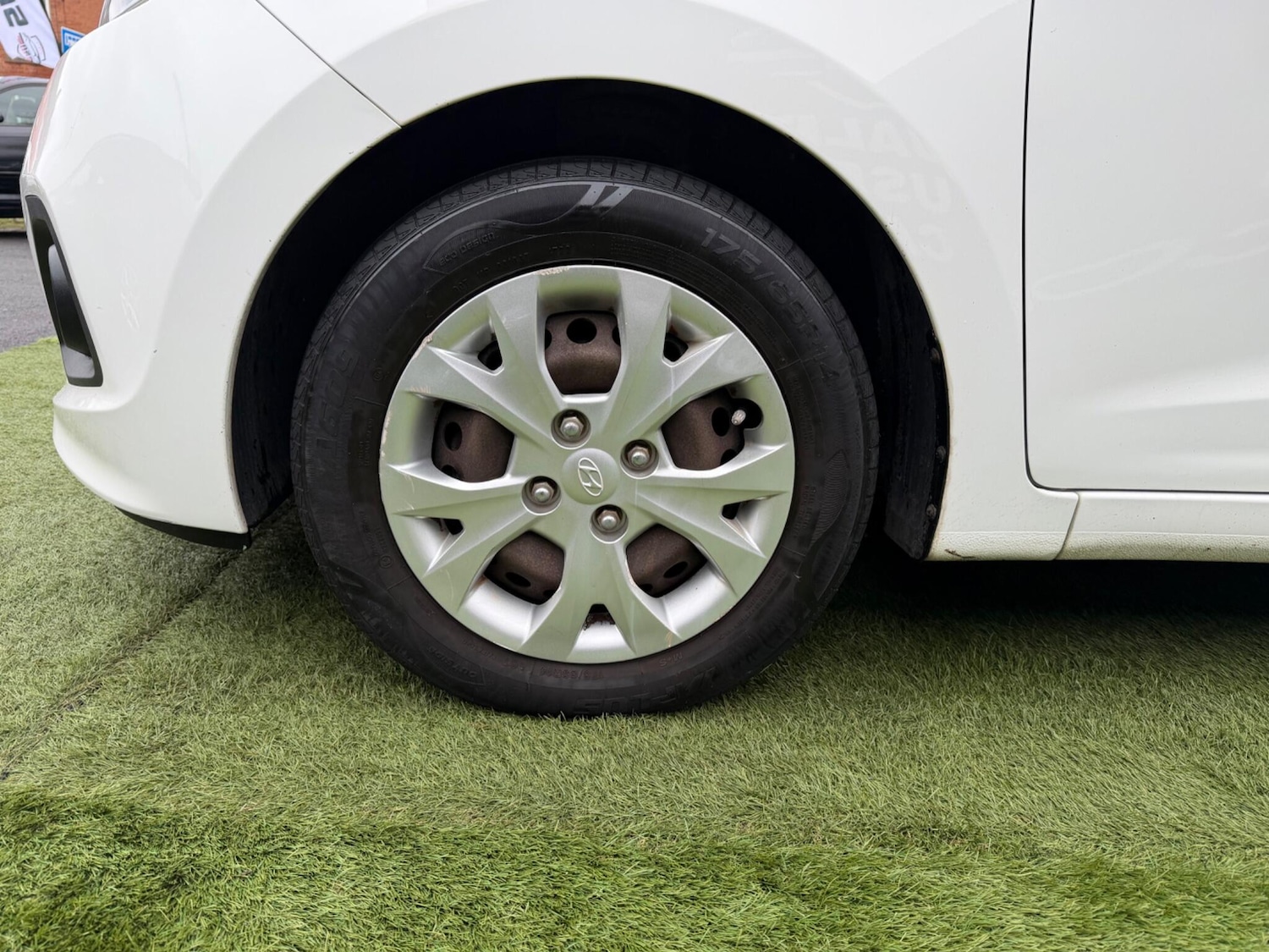 Used Hyundai i10 2014 for sale - 77305079: Photo 43