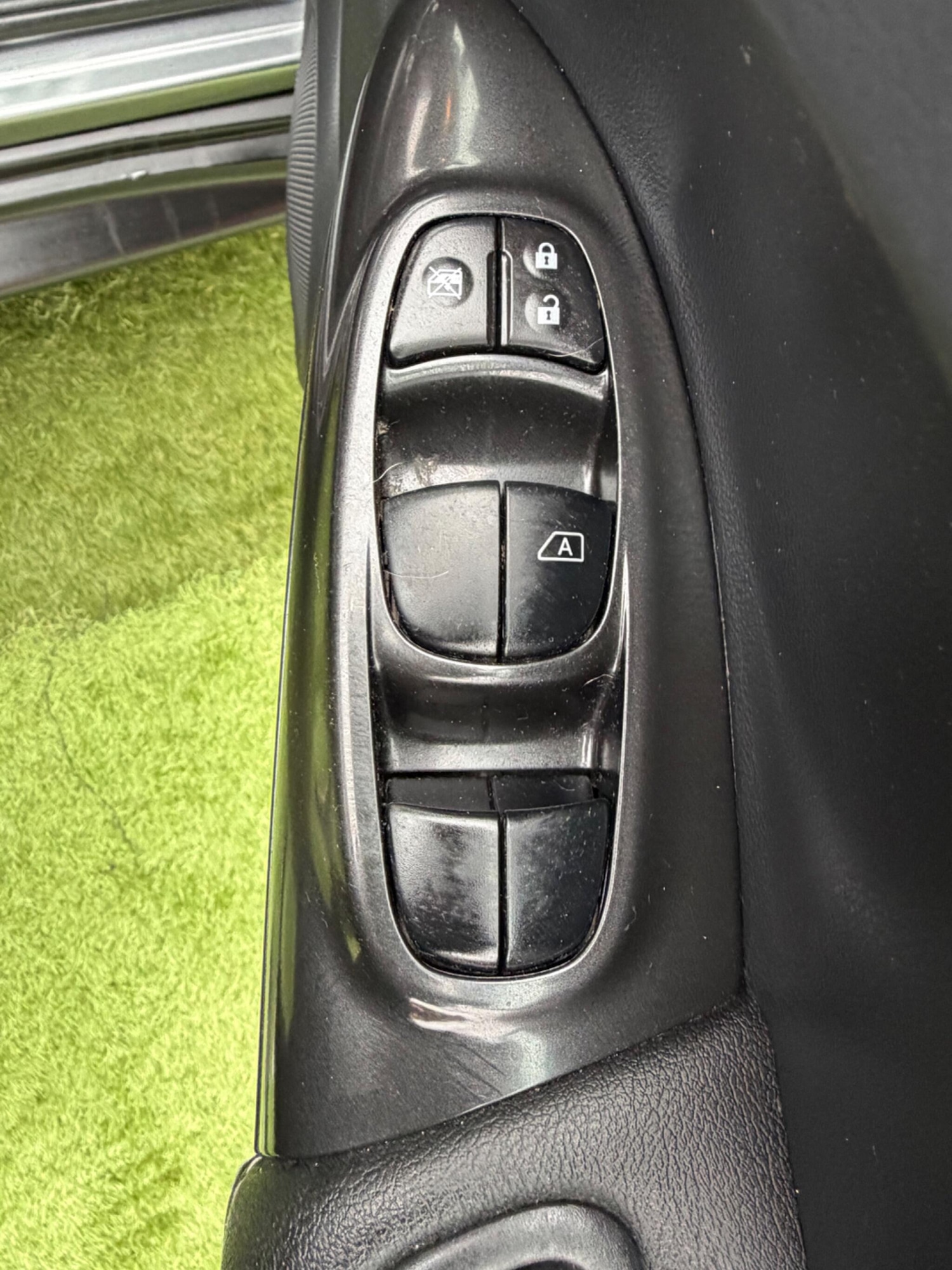 Used Nissan Juke 2014 for sale - 77783281: Photo 27