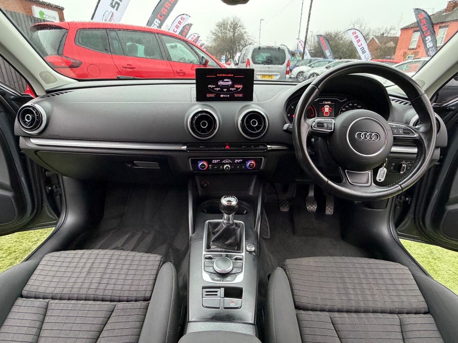 Used Audi A3 2014 for sale - 77524304: Photo 2