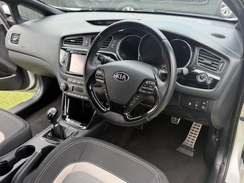 Used Kia Pro Ceed 2014 for sale - 79544200: Photo