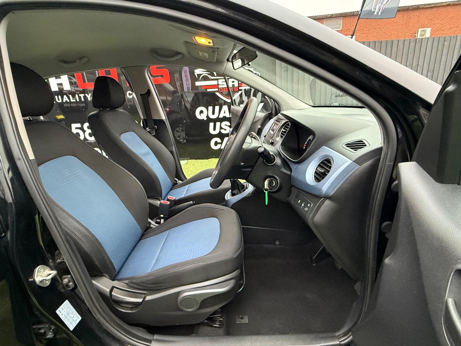 Used Hyundai i10 2015 for sale - 77040900: Photo 28