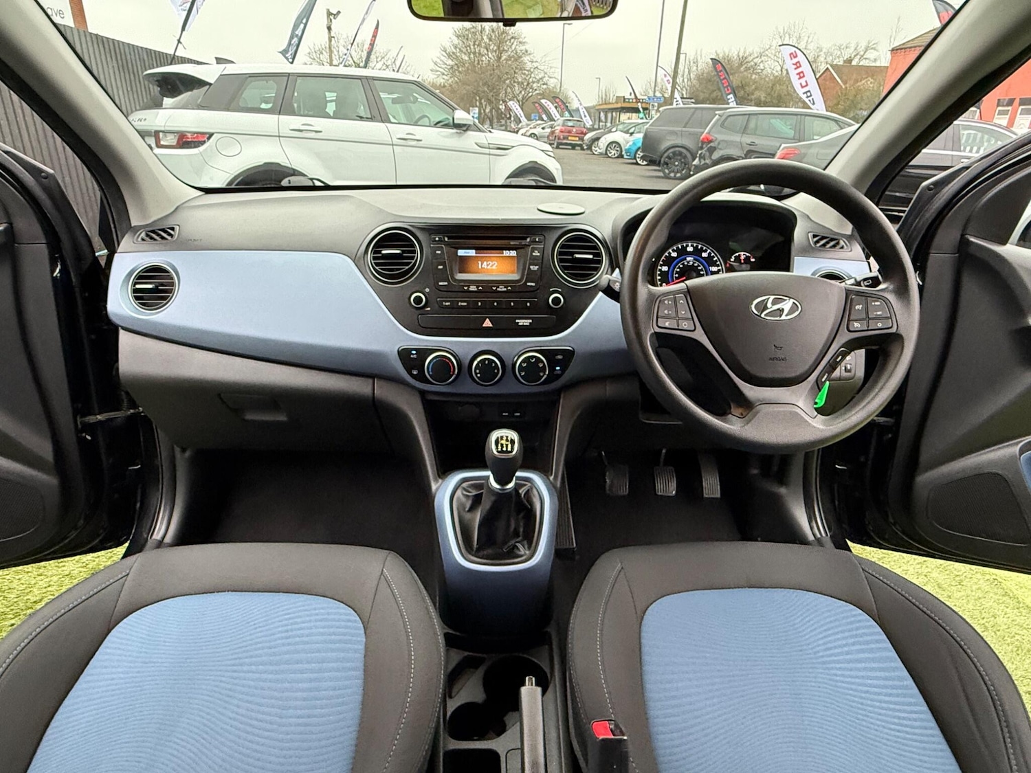 Used Hyundai i10 2015 for sale - 77040900: Photo 37