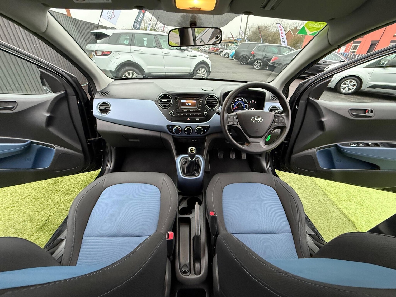 Used Hyundai i10 2015 for sale - 77040900: Photo 39