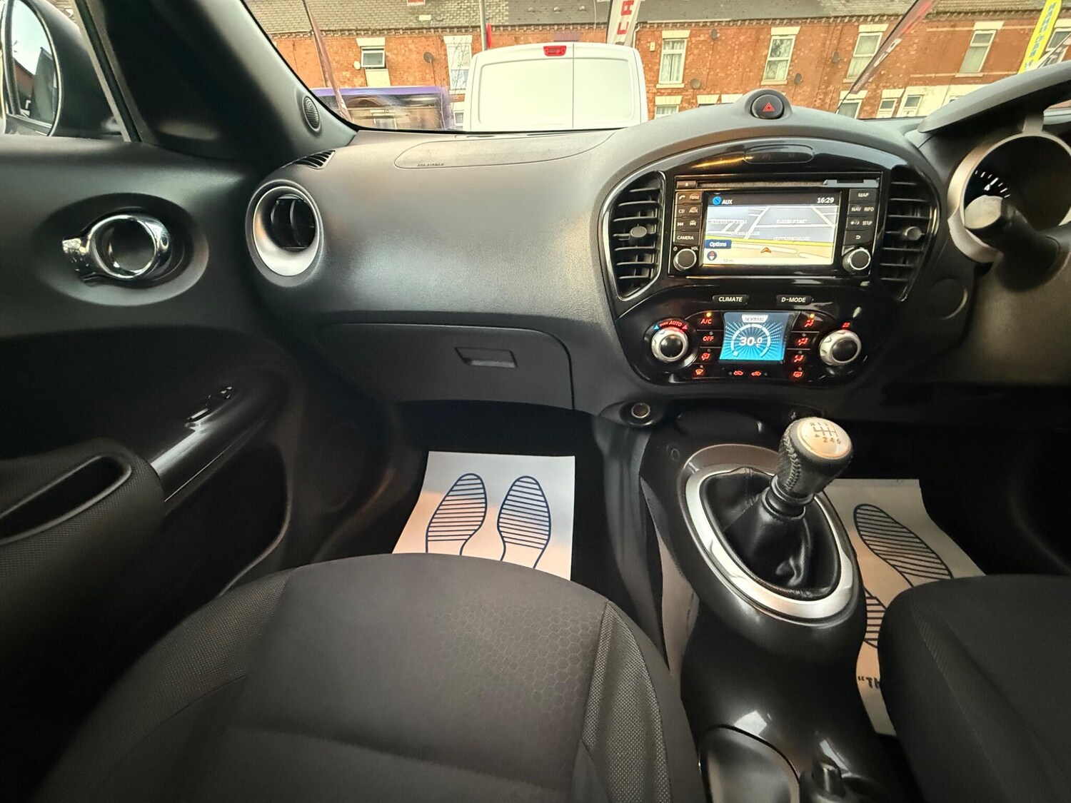 Used Nissan Juke 2014 for sale - 76703609: Photo 31