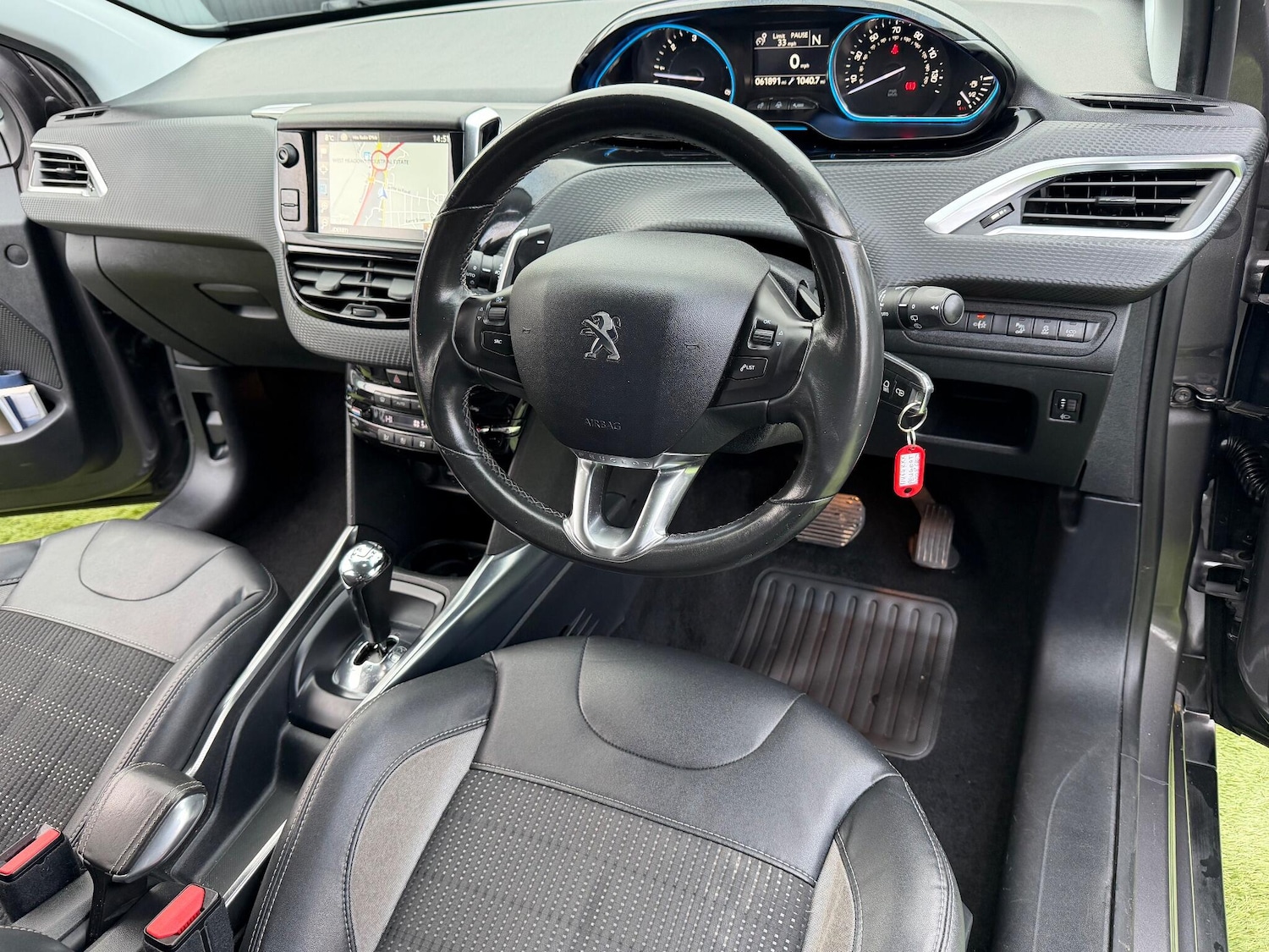 Used Peugeot 2008 2014 for sale - 77190555: Photo 2