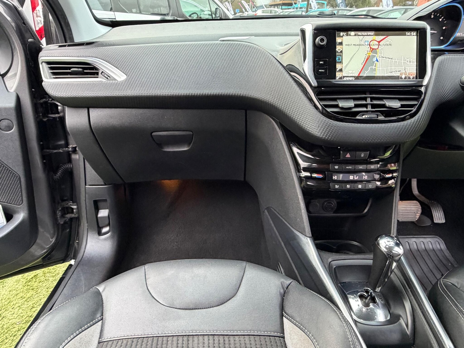 Used Peugeot 2008 2014 for sale - 77190555: Photo 28