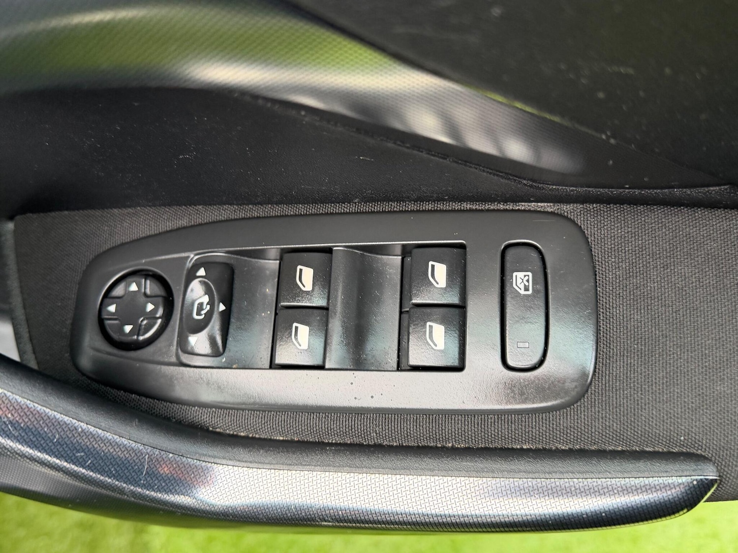 Used Peugeot 2008 2014 for sale - 77190555: Photo 37