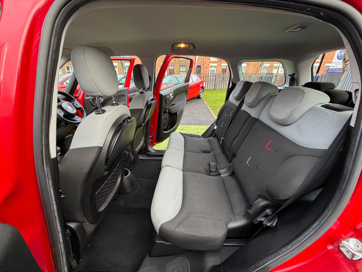 Used Fiat 500L 2018 for sale - 77658813: Photo 34