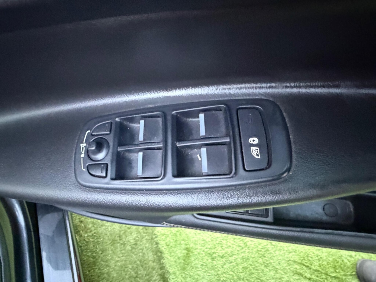 Used Jaguar XE for sale - 77768076: Photo 26