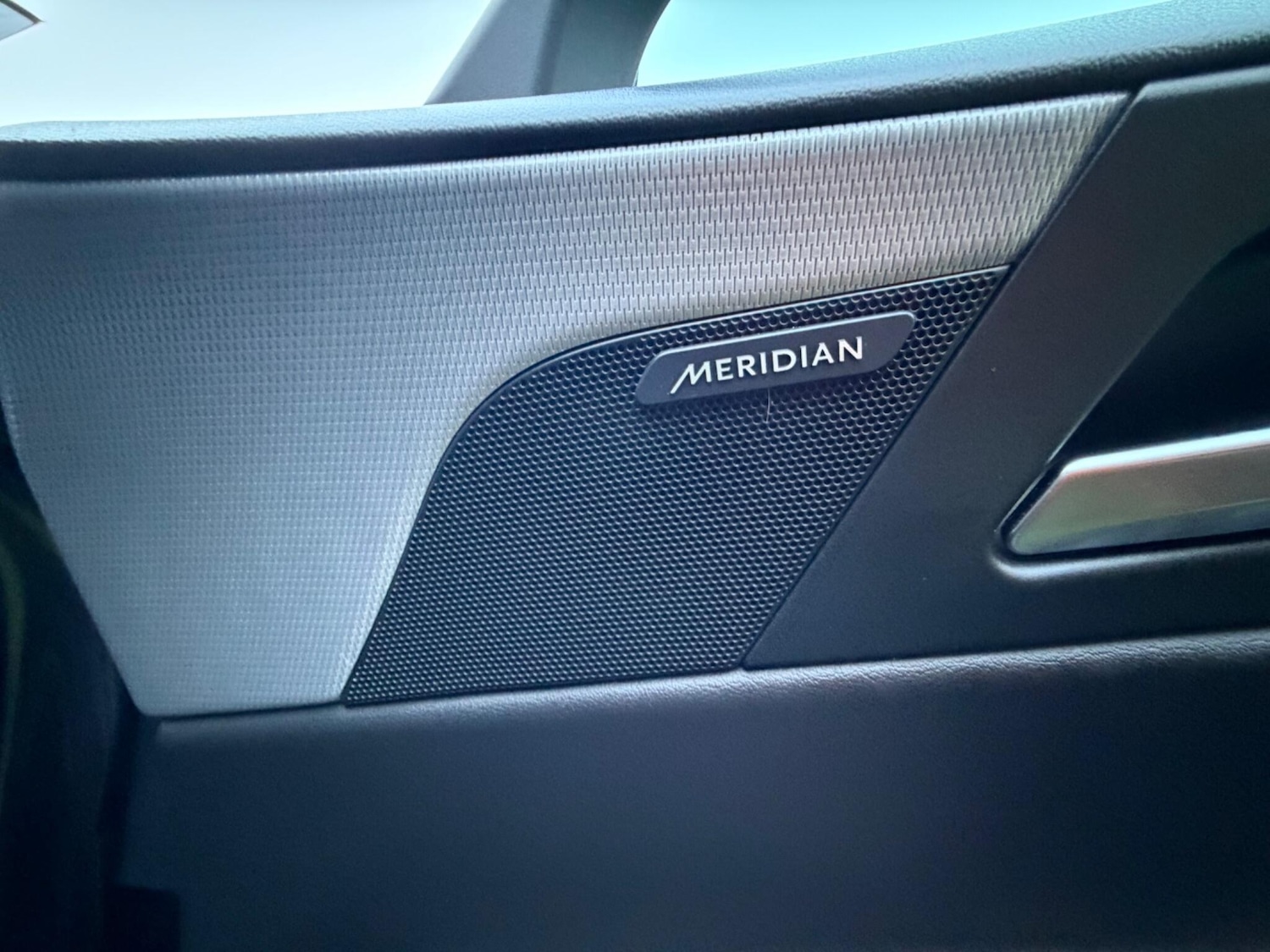 Used Jaguar XE for sale - 77768076: Photo 29