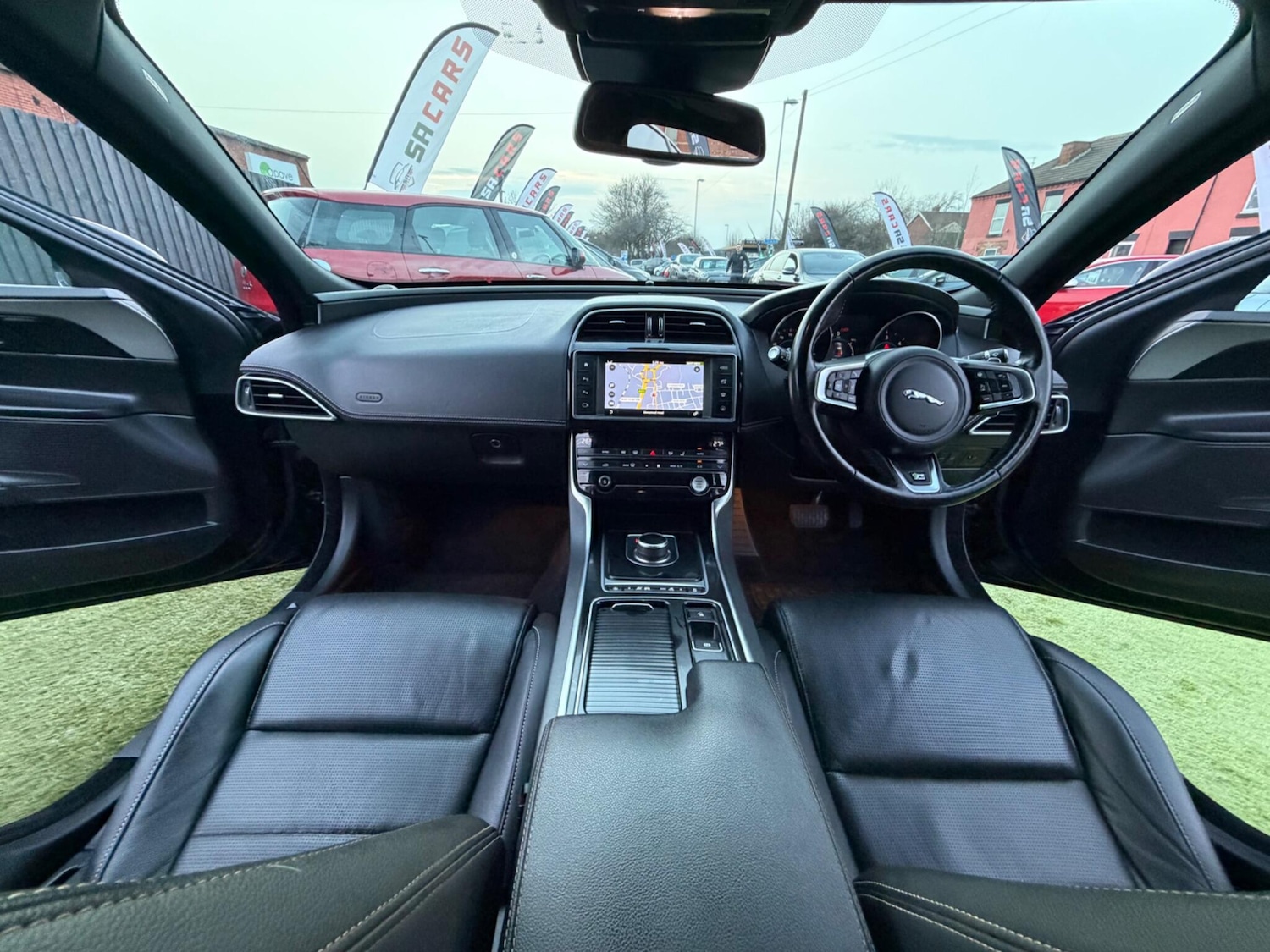 Used Jaguar XE for sale - 77768076: Photo 43