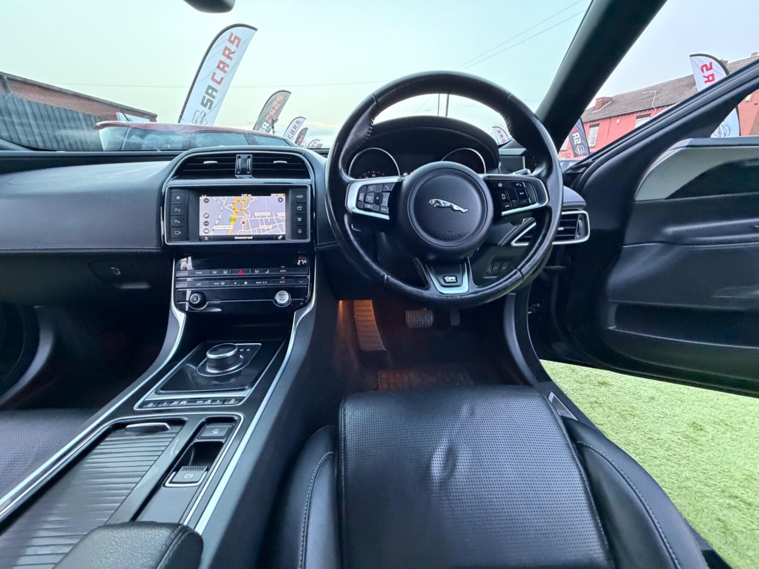 Used Jaguar XE for sale - 77768076: Photo 45