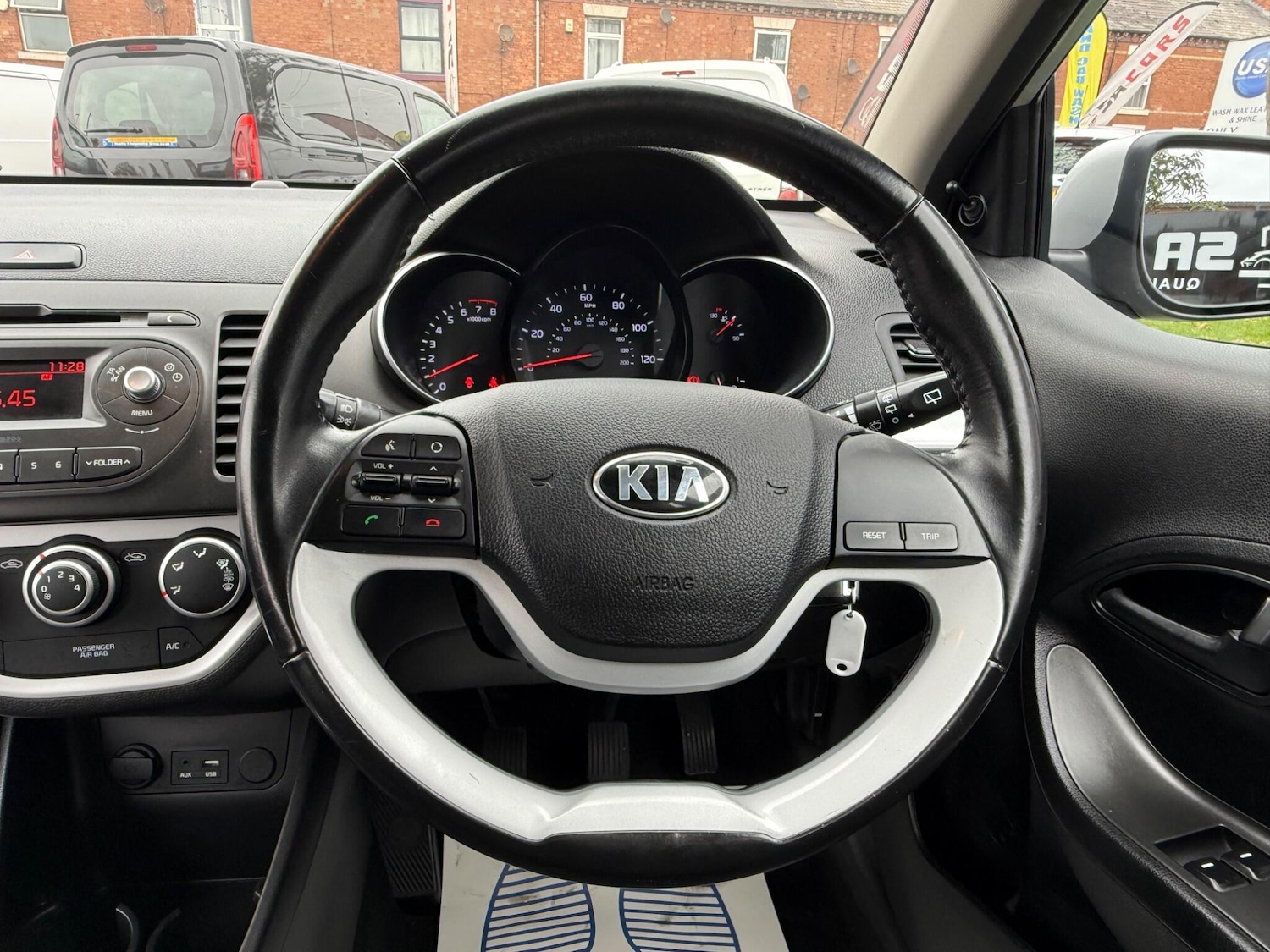 Used Kia Picanto 2016 for sale - 76703596: Photo 20