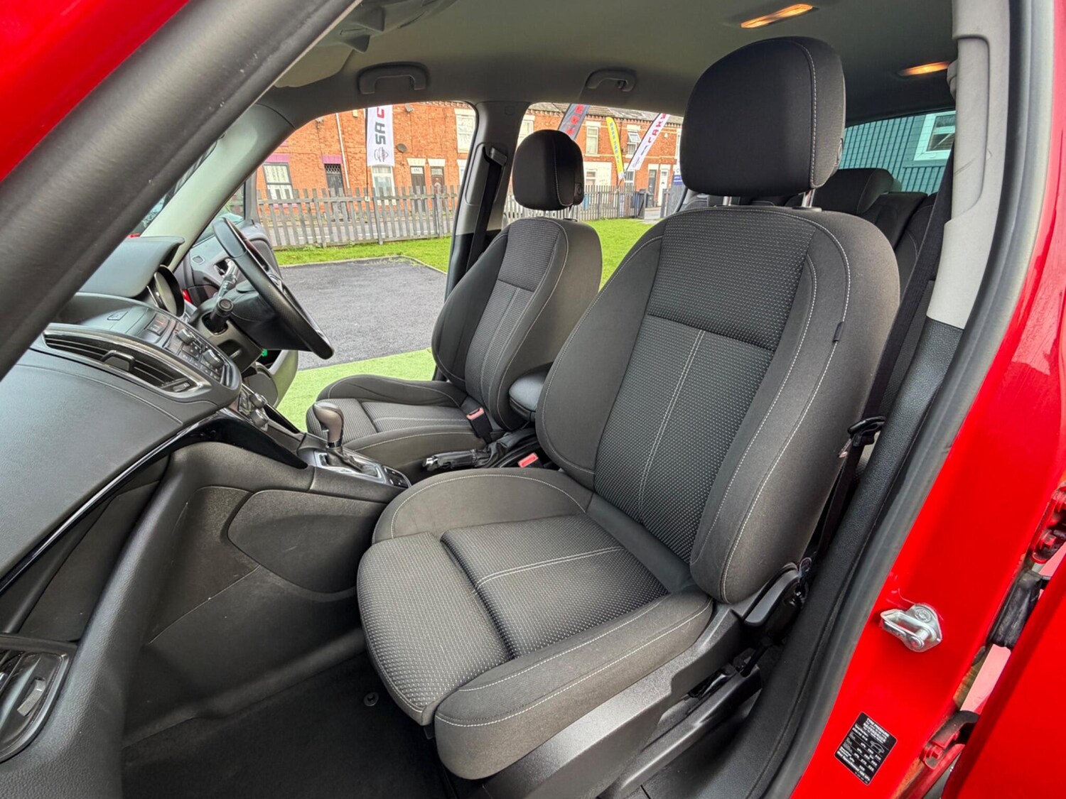 Used Vauxhall Zafira 2013 for sale - 77484178: Photo 28